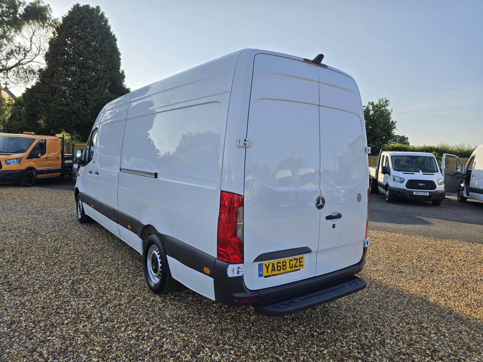 Mercedes-Benz Sprinter 2.1 311 CDI Panel Van 5dr Diesel Manual RWD L3 H2 Euro 6 (114 ps)