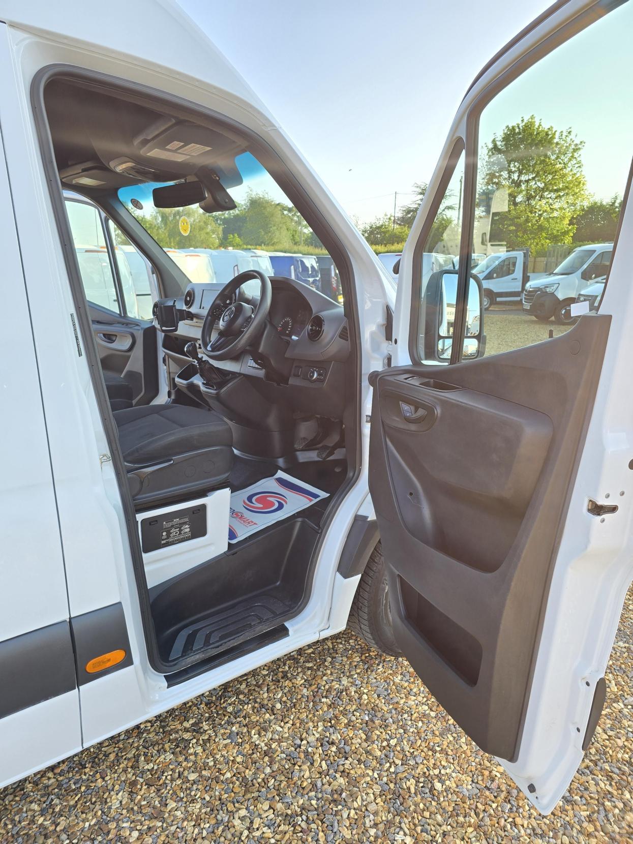 Mercedes-Benz Sprinter 2.1 311 CDI Panel Van 5dr Diesel Manual RWD L3 H2 Euro 6 (114 ps)