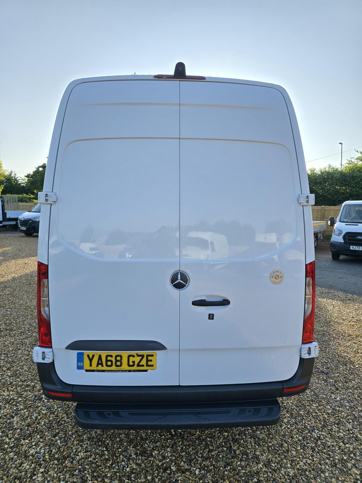Mercedes-Benz Sprinter 2.1 311 CDI Panel Van 5dr Diesel Manual RWD L3 H2 Euro 6 (114 ps)
