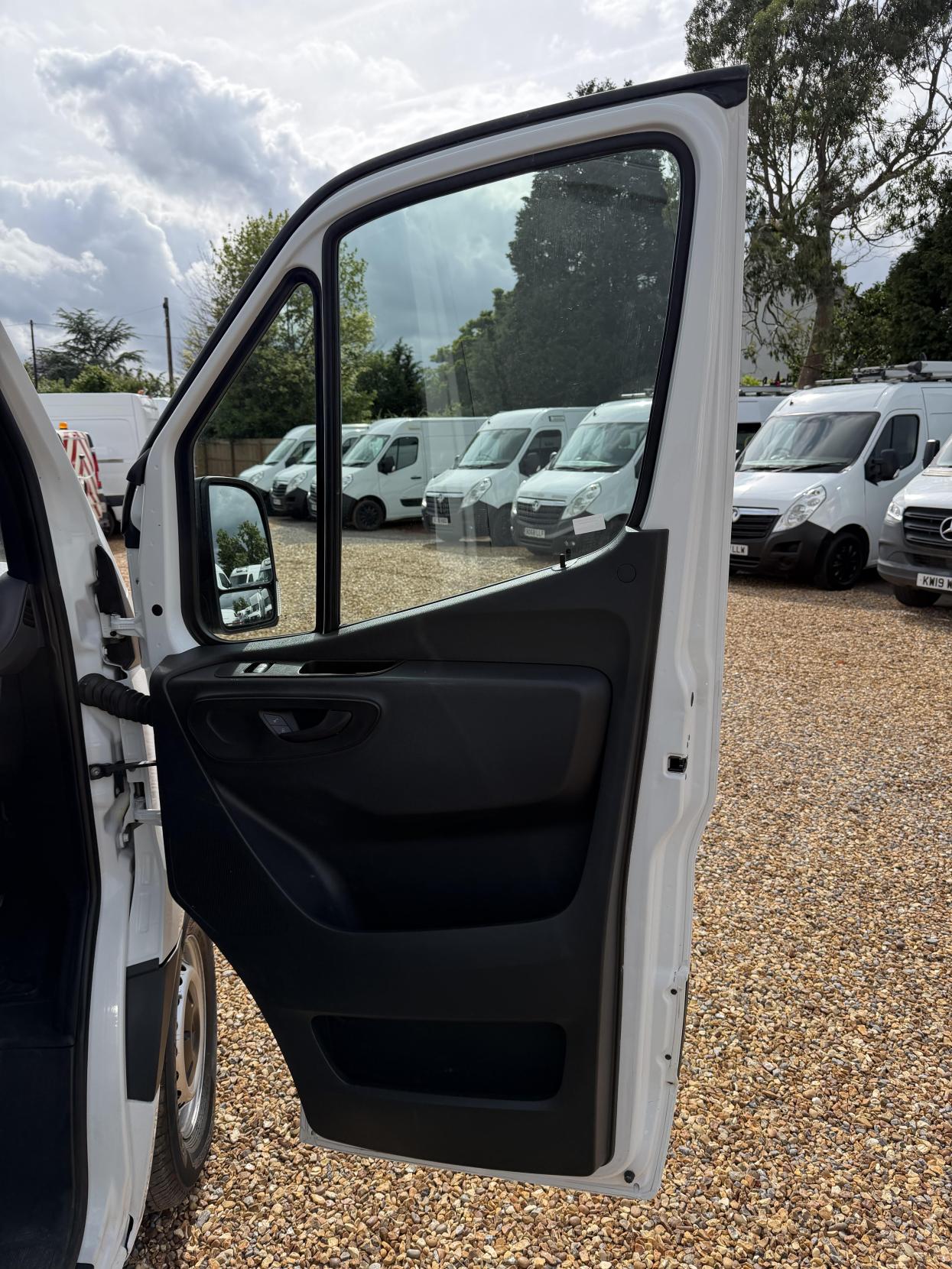 2020 Mercedes-Benz Sprinter 2.1 314 CDI Panel Van 5dr Diesel Manual RWD L3 H2 Euro 6 (143 ps) - Thumbnail 14