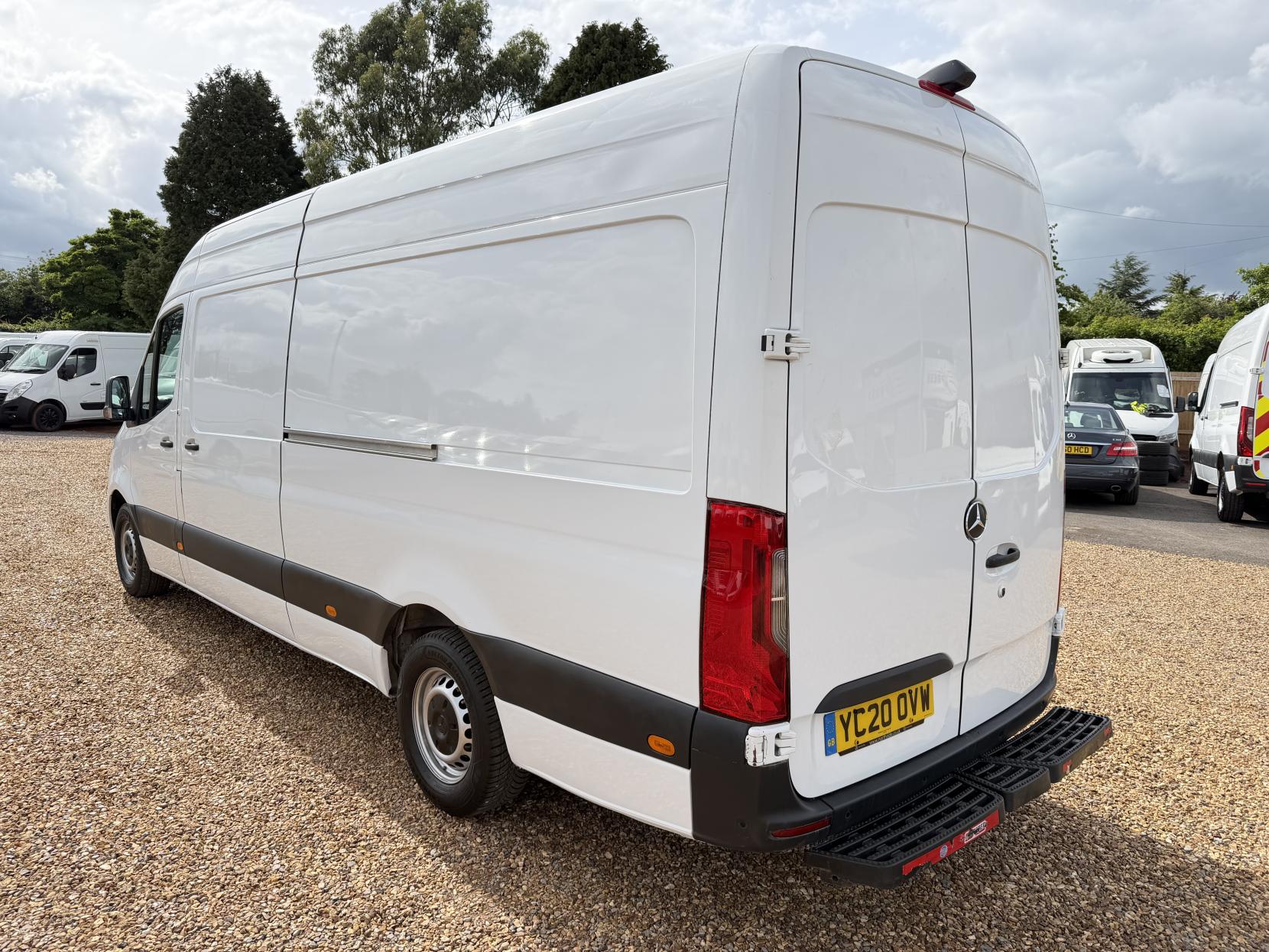 2020 Mercedes-Benz Sprinter 2.1 314 CDI Panel Van 5dr Diesel Manual RWD L3 H2 Euro 6 (143 ps) - Thumbnail 8