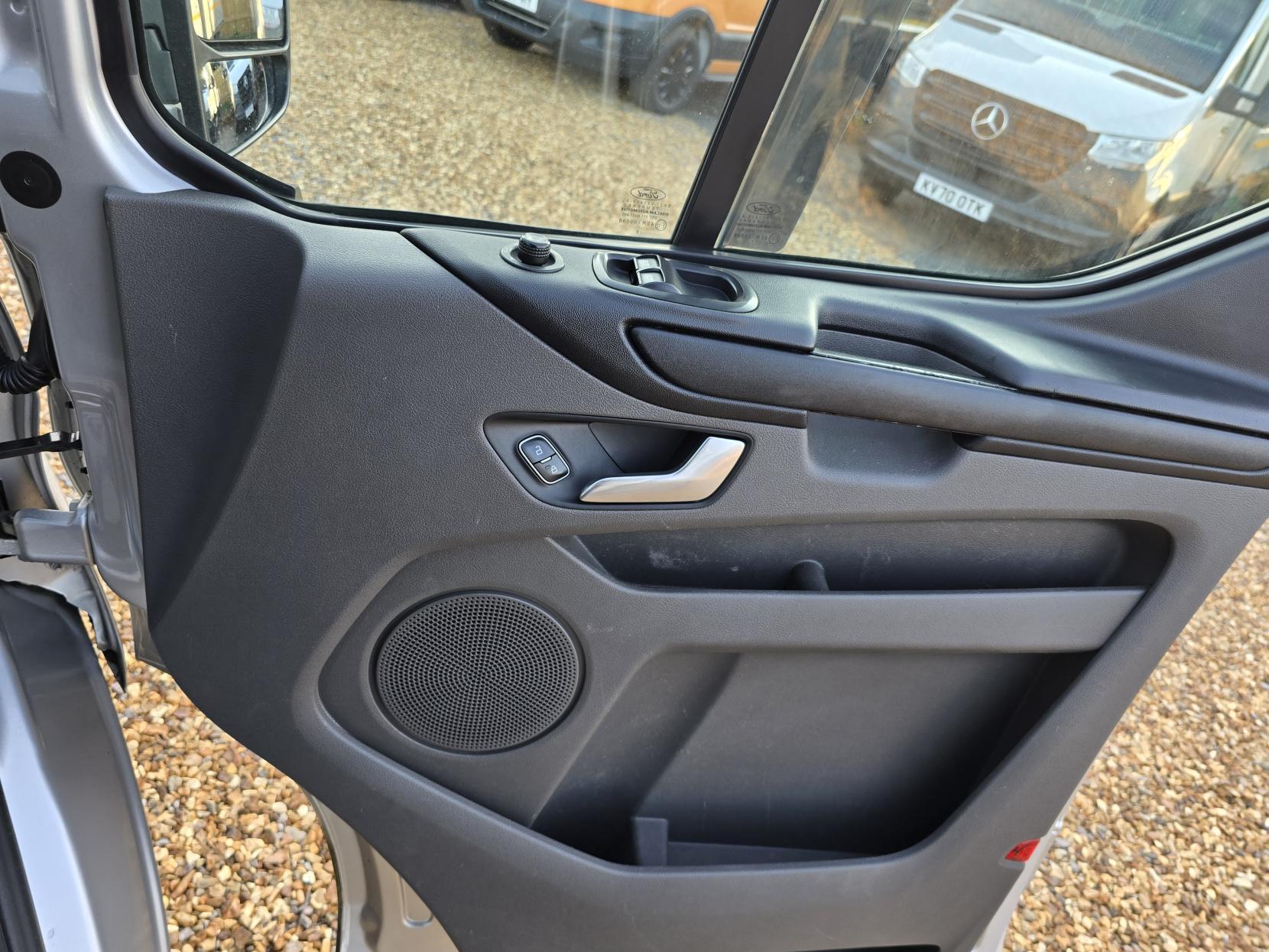 Ford Transit Custom 2.0 340 EcoBlue Trend Panel Van 5dr Diesel Auto L1 H2 Euro 6 (s/s) (130 ps)
