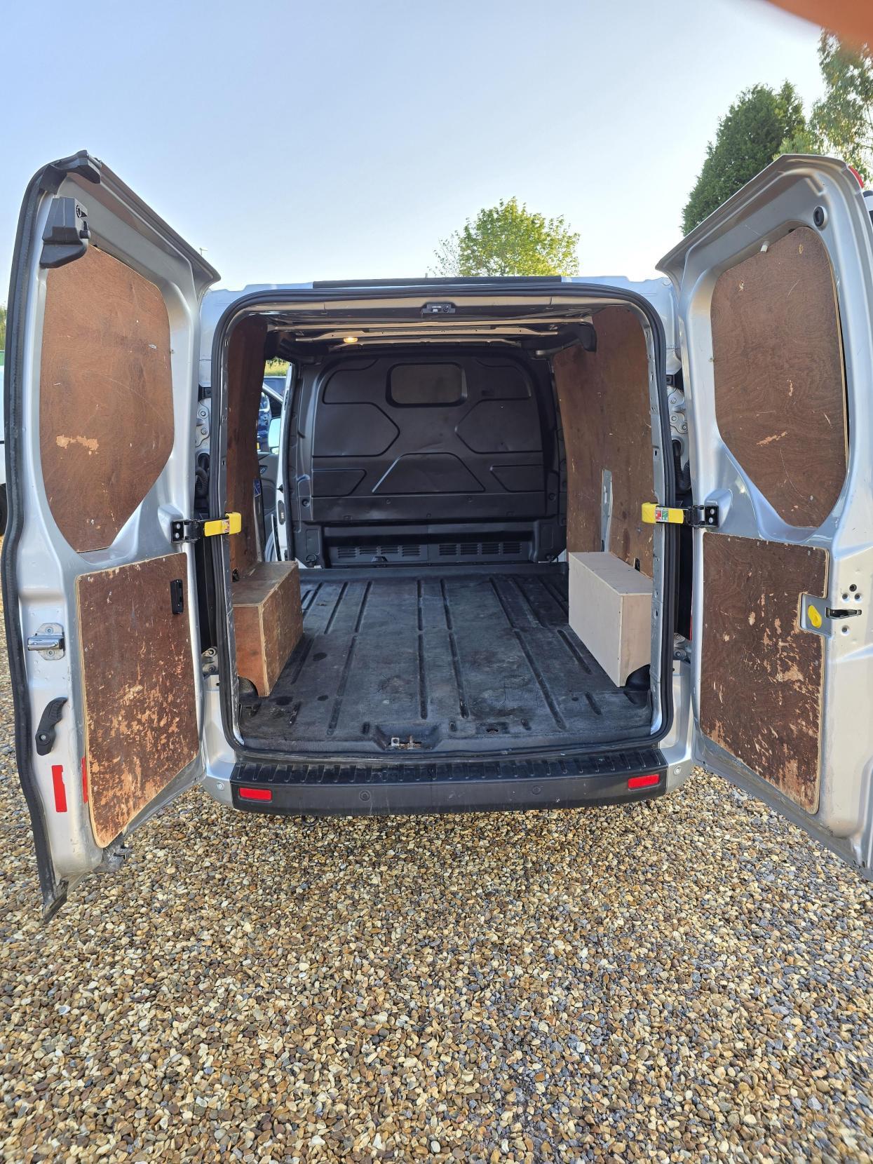 Ford Transit Custom 2.0 340 EcoBlue Trend Panel Van 5dr Diesel Auto L1 H2 Euro 6 (s/s) (130 ps)