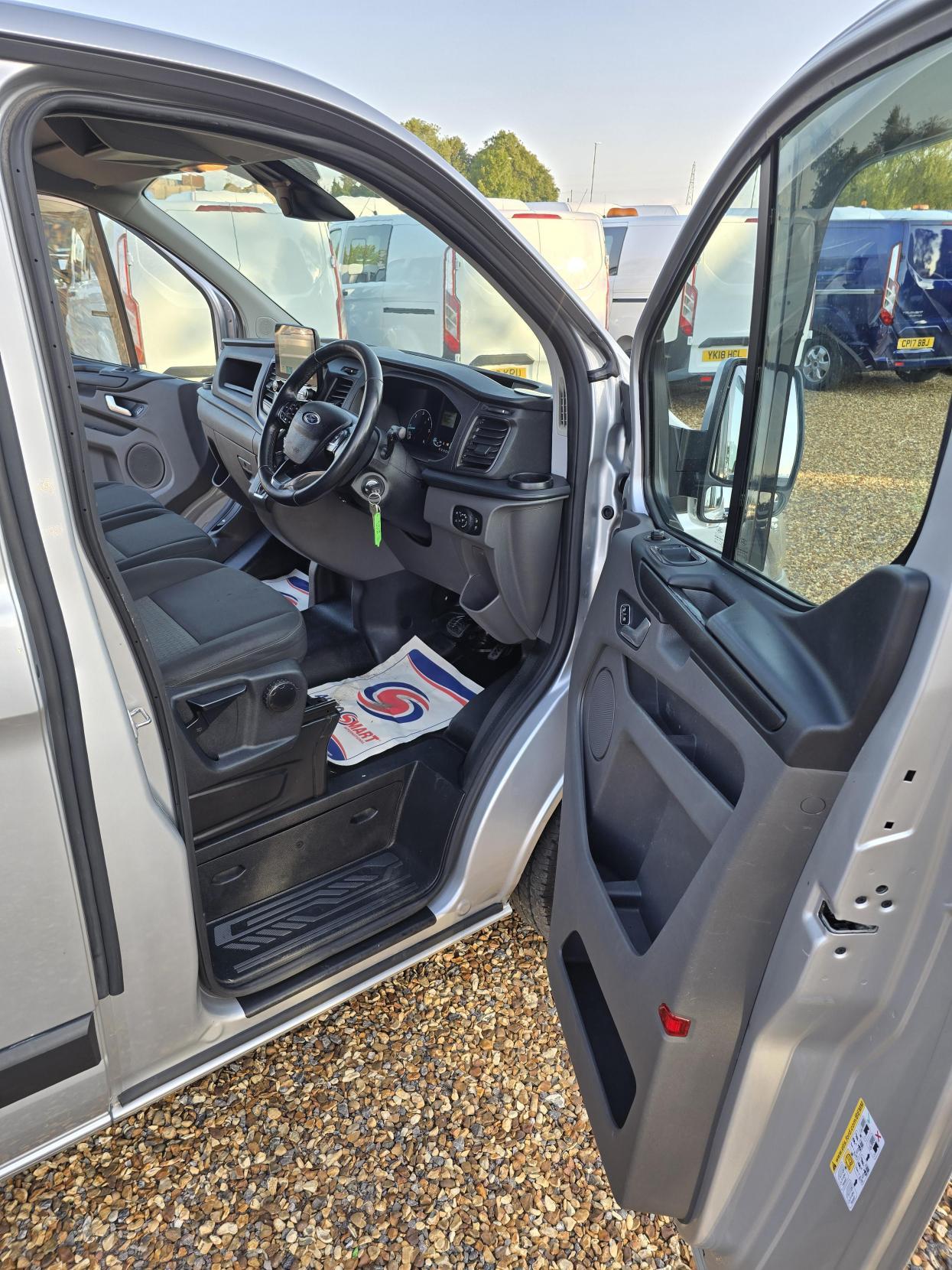 Ford Transit Custom 2.0 340 EcoBlue Trend Panel Van 5dr Diesel Auto L1 H2 Euro 6 (s/s) (130 ps)