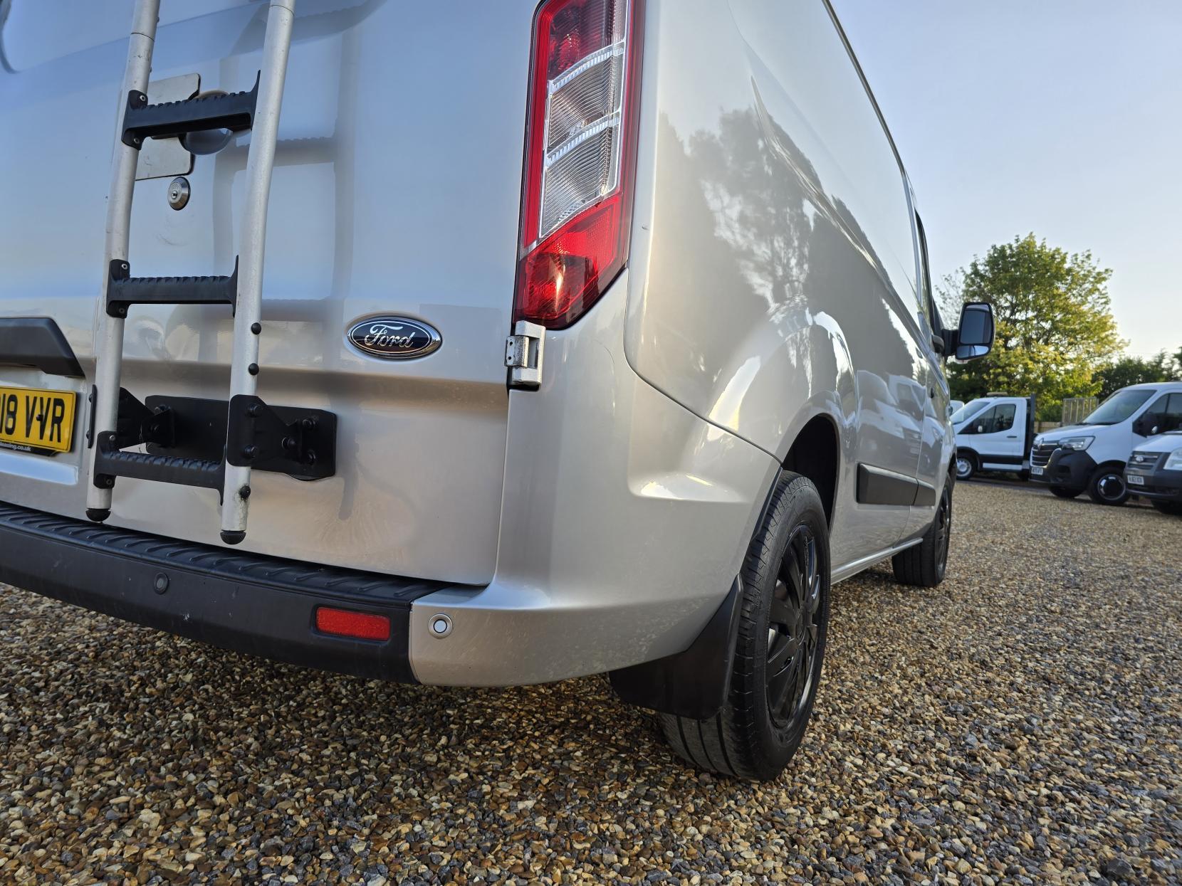 Ford Transit Custom 2.0 340 EcoBlue Trend Panel Van 5dr Diesel Auto L1 H2 Euro 6 (s/s) (130 ps)