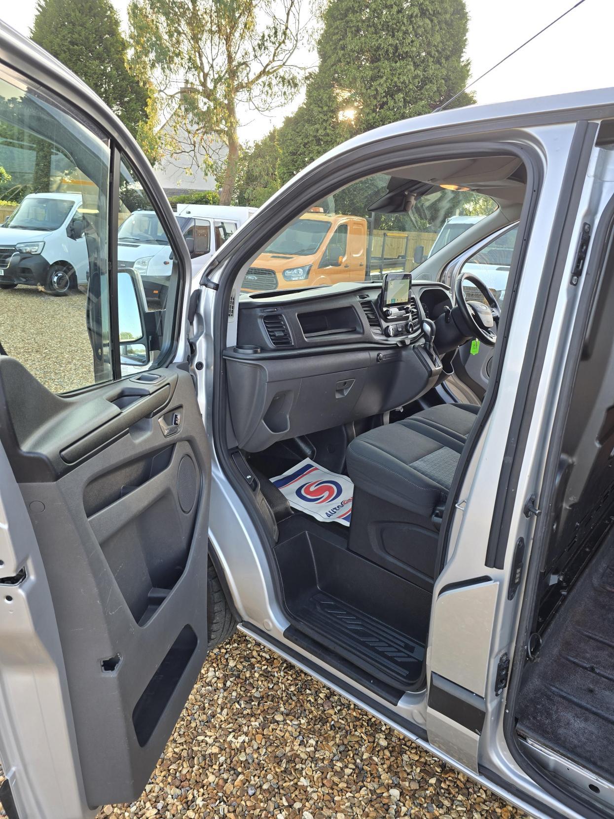 Ford Transit Custom 2.0 340 EcoBlue Trend Panel Van 5dr Diesel Auto L1 H2 Euro 6 (s/s) (130 ps)