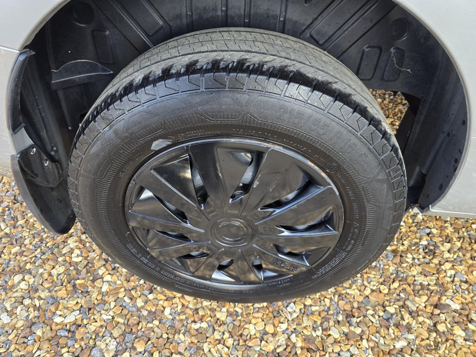 Ford Transit Custom 2.0 340 EcoBlue Trend Panel Van 5dr Diesel Auto L1 H2 Euro 6 (s/s) (130 ps)