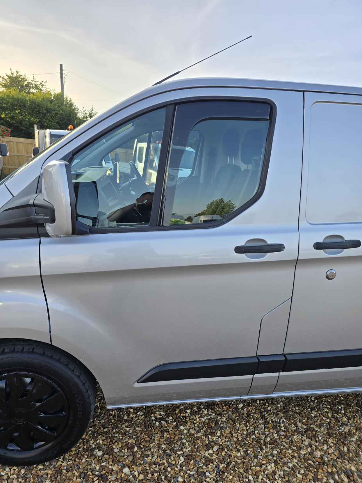 Ford Transit Custom 2.0 340 EcoBlue Trend Panel Van 5dr Diesel Auto L1 H2 Euro 6 (s/s) (130 ps)