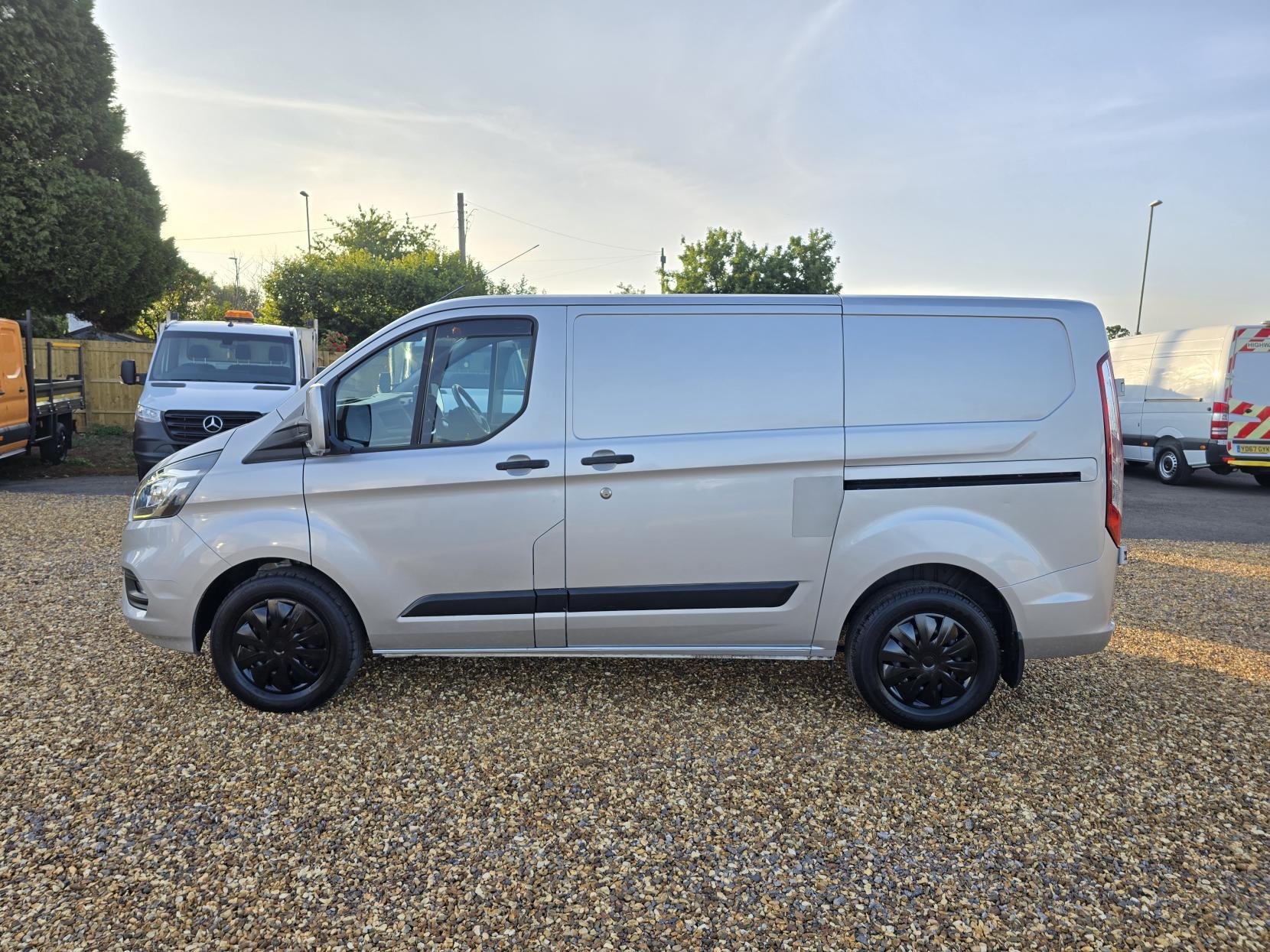 Ford Transit Custom 2.0 340 EcoBlue Trend Panel Van 5dr Diesel Auto L1 H2 Euro 6 (s/s) (130 ps)