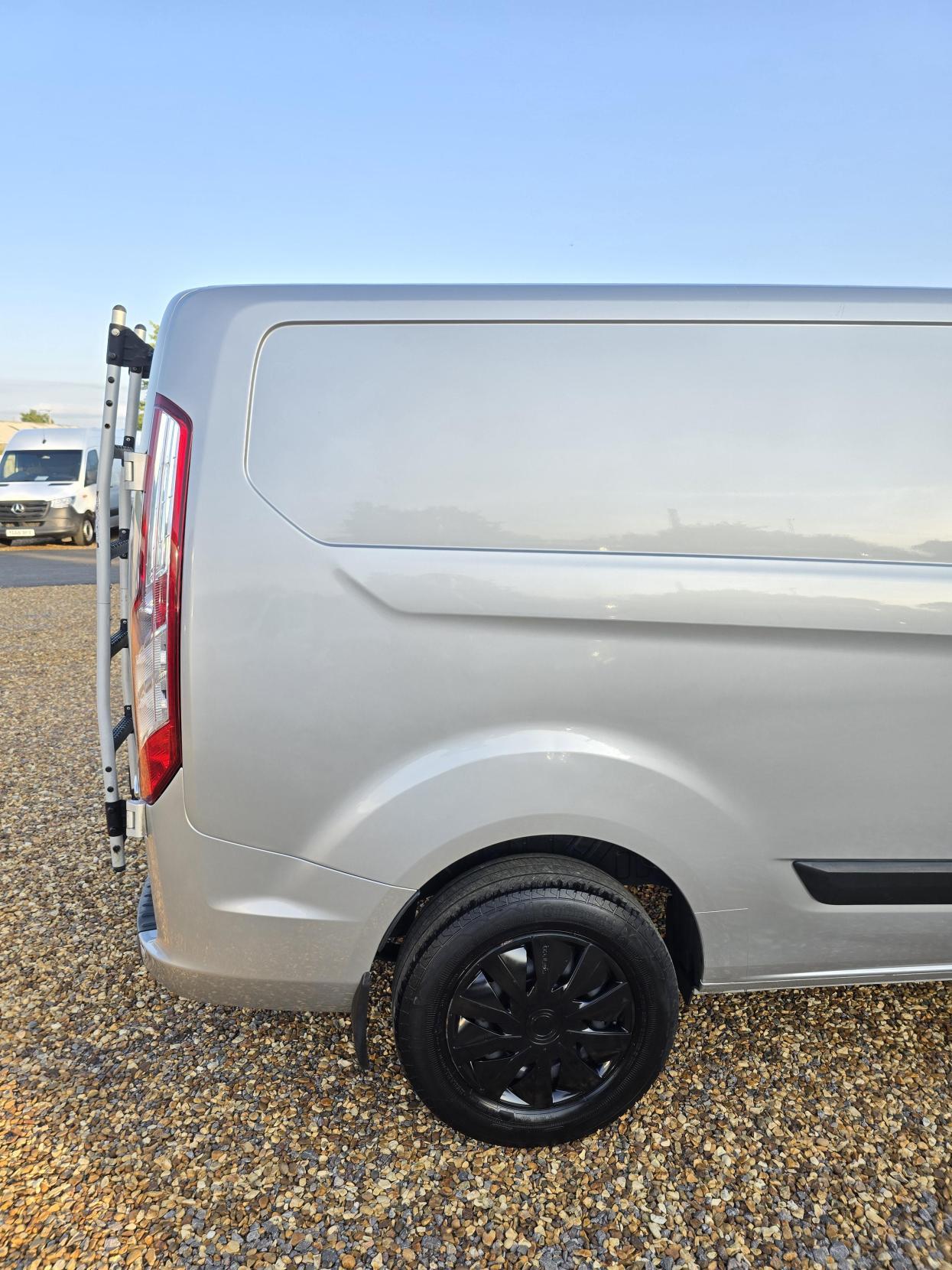 Ford Transit Custom 2.0 340 EcoBlue Trend Panel Van 5dr Diesel Auto L1 H2 Euro 6 (s/s) (130 ps)
