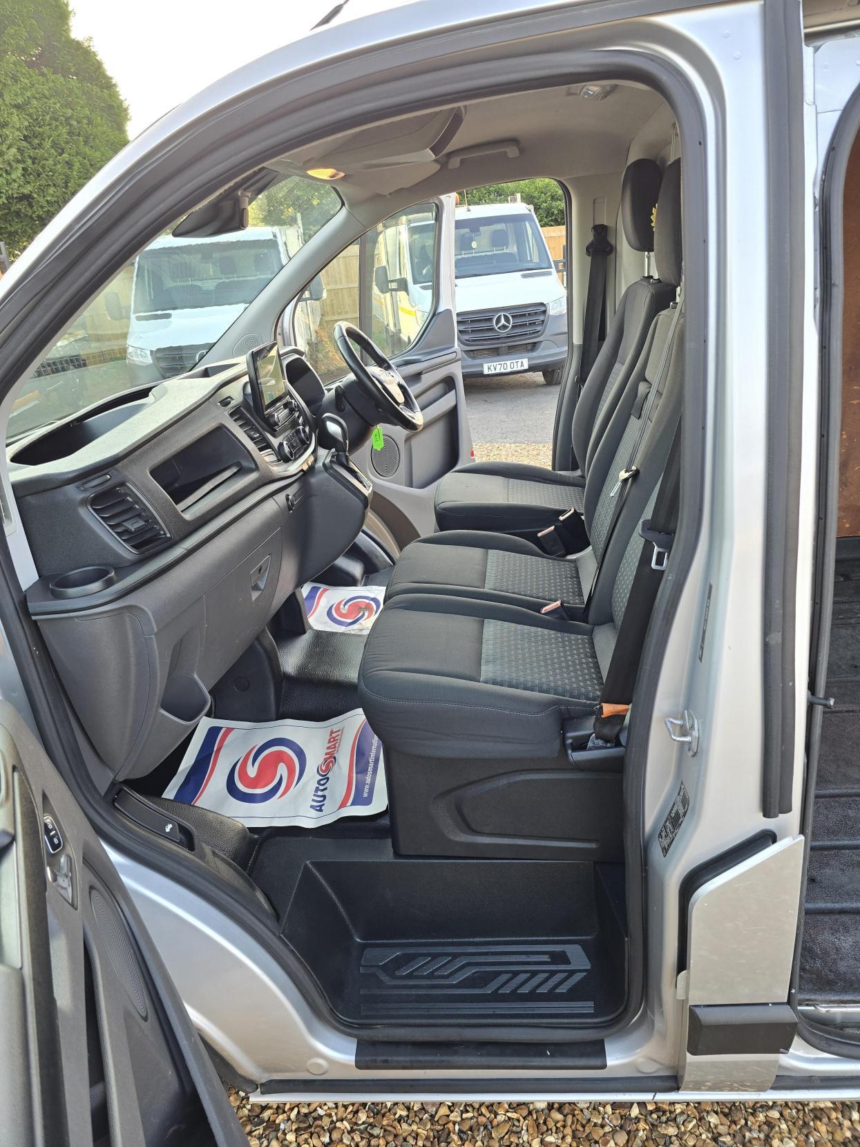Ford Transit Custom 2.0 340 EcoBlue Trend Panel Van 5dr Diesel Auto L1 H2 Euro 6 (s/s) (130 ps)