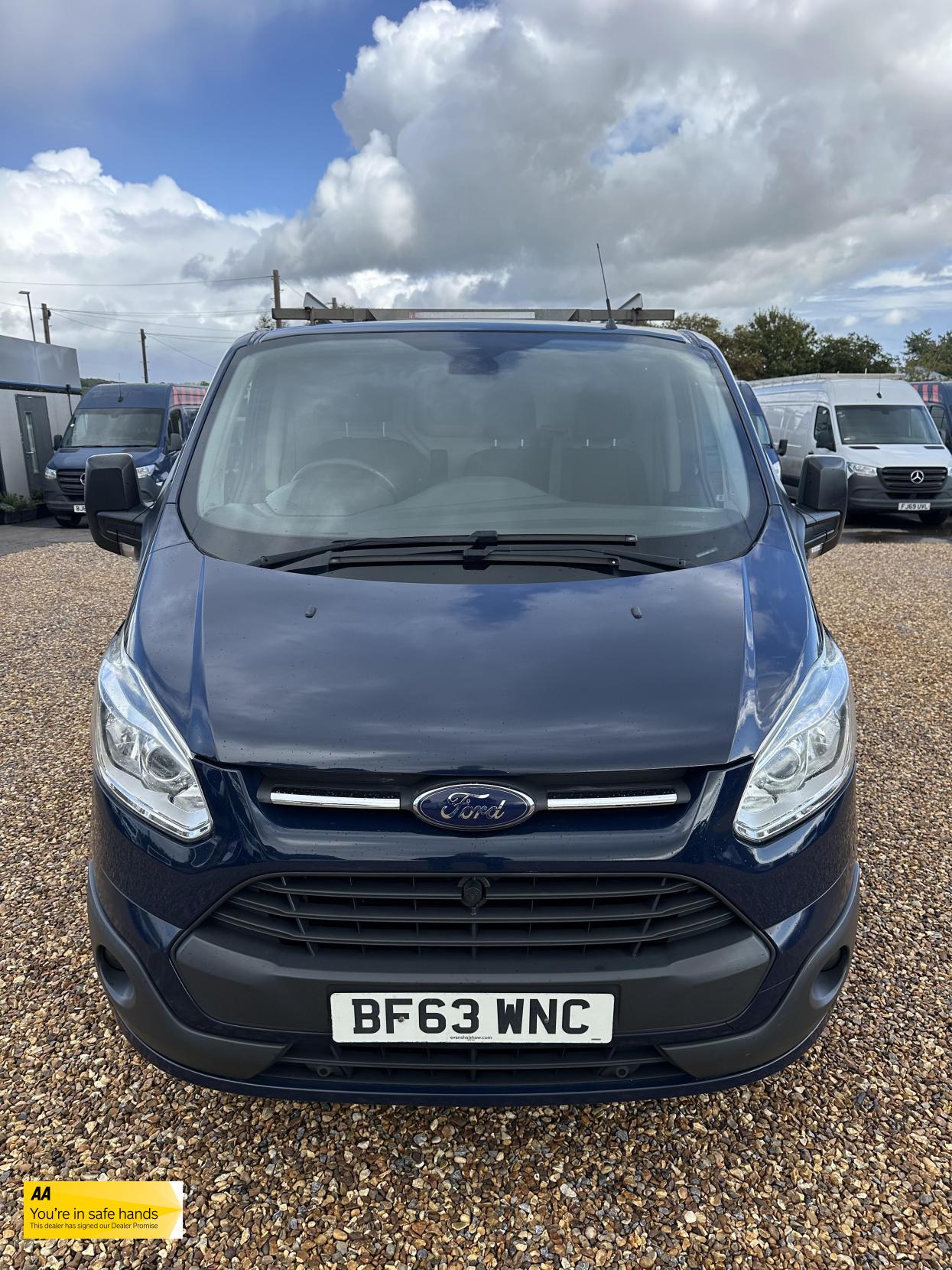 Ford Transit Custom 2.2 TDCi 330 Trend Panel Van 5dr Diesel Manual L2 H1 (197 g/km, 123 bhp)
