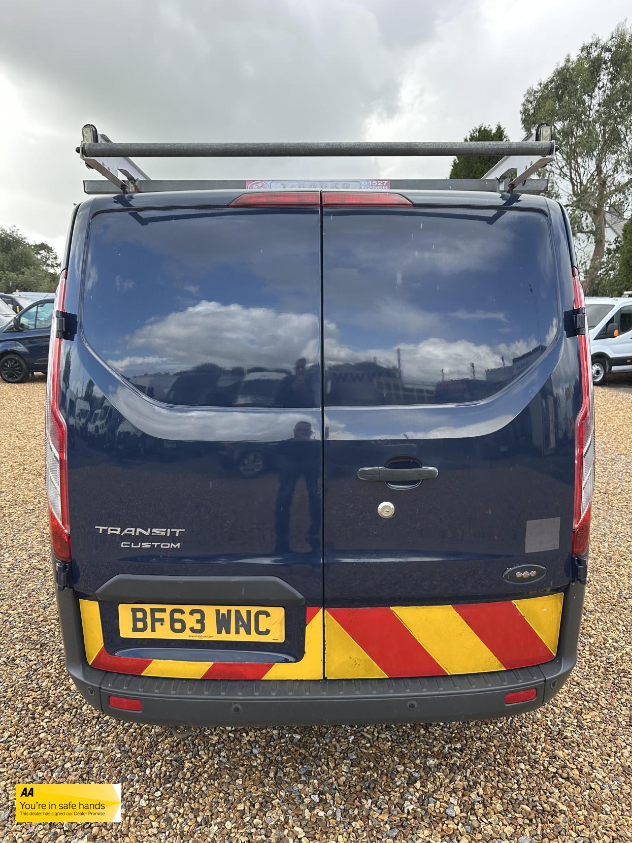Ford Transit Custom 2.2 TDCi 330 Trend Panel Van 5dr Diesel Manual L2 H1 (197 g/km, 123 bhp)