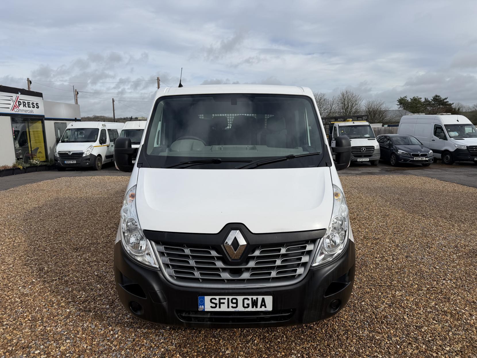 Renault Master 2.3 dCi 35 Business Tipper Double Cab 4dr Diesel Manual RWD LWB Euro 6 (TRW) (130 ps)