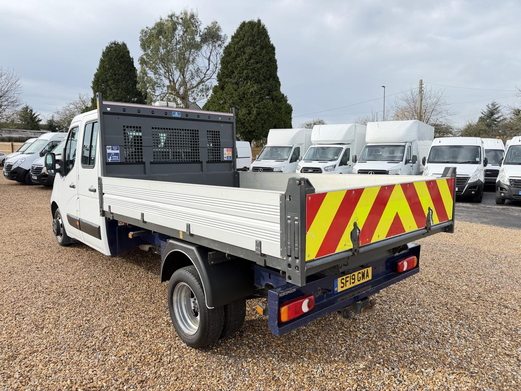 Renault Master 2.3 dCi 35 Business Tipper Double Cab 4dr Diesel Manual RWD LWB Euro 6 (TRW) (130 ps)