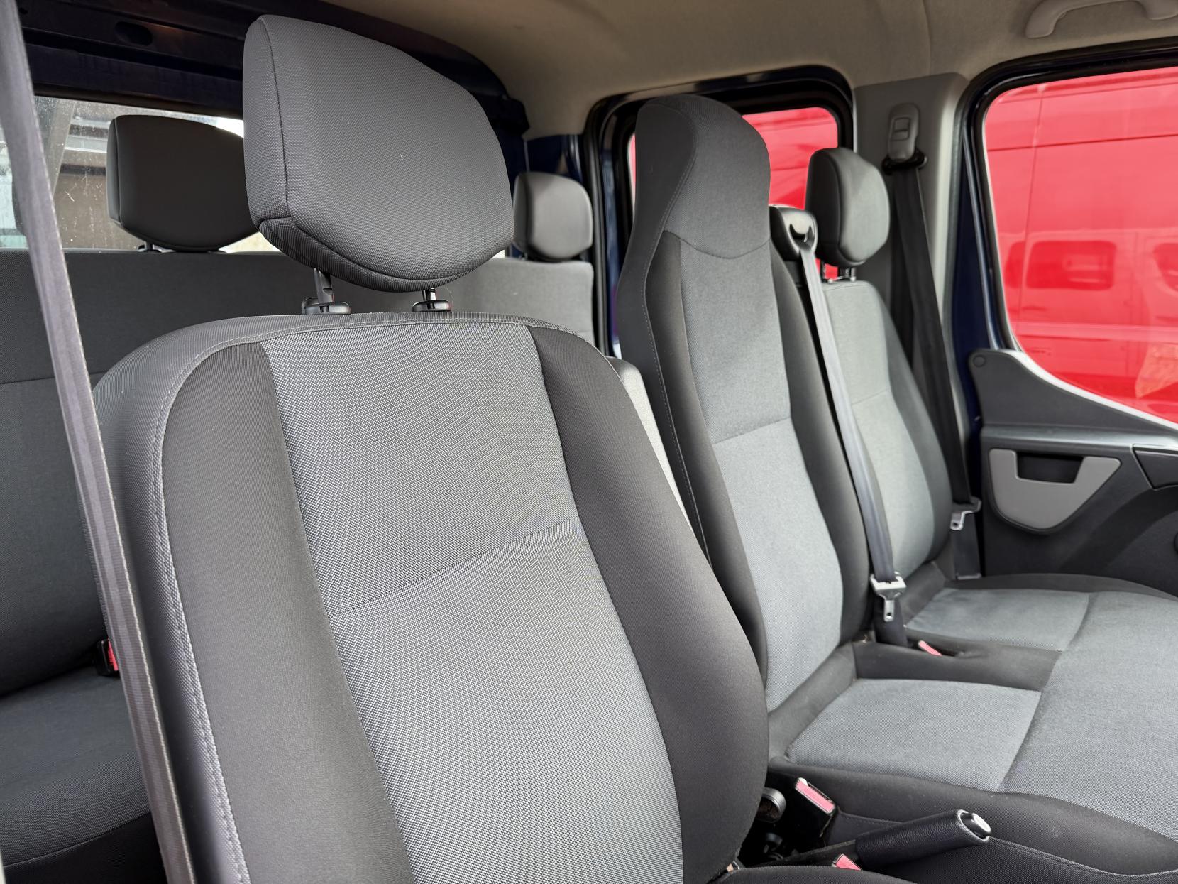 Renault Master 2.3 dCi 35 Business Tipper Double Cab 4dr Diesel Manual RWD LWB Euro 6 (TRW) (130 ps)