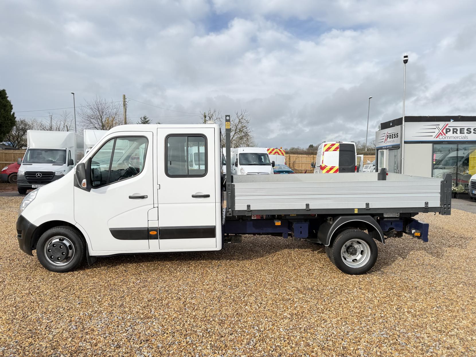 Renault Master 2.3 dCi 35 Business Tipper Double Cab 4dr Diesel Manual RWD LWB Euro 6 (TRW) (130 ps)