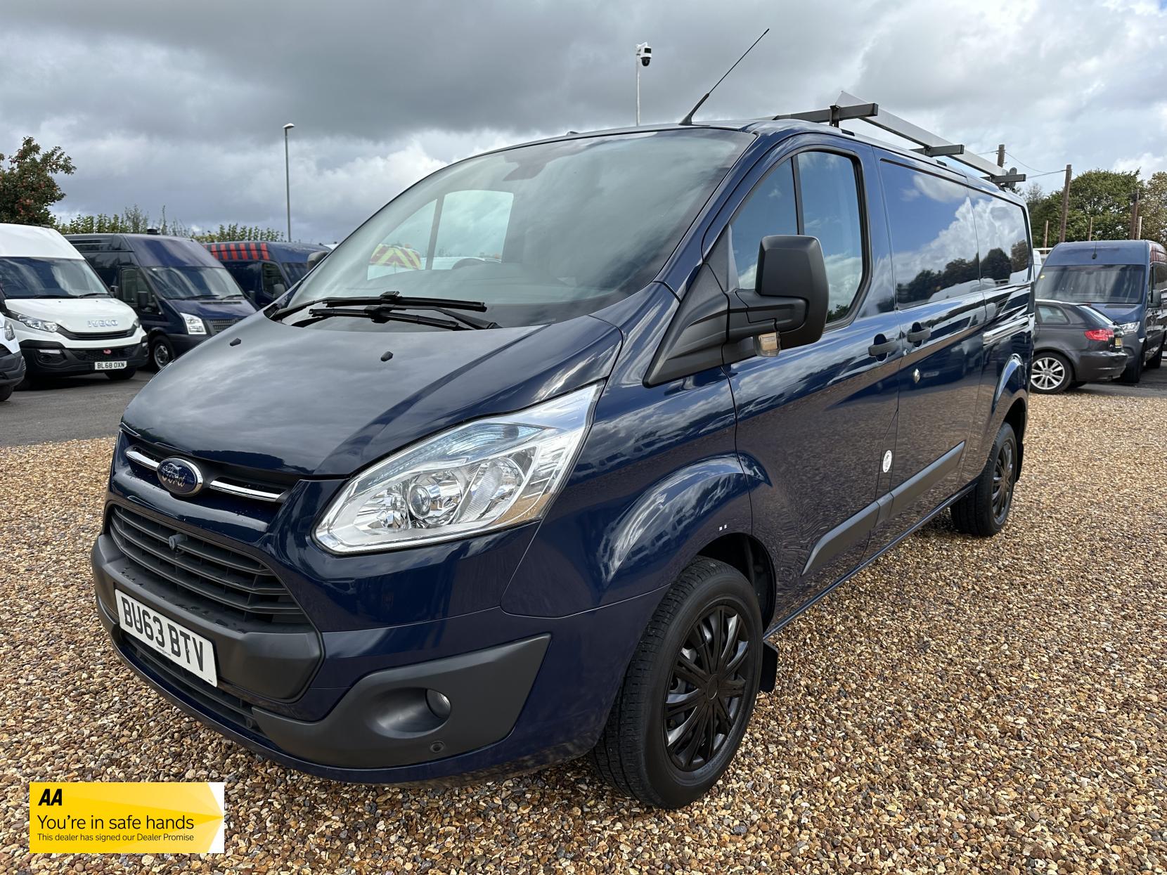 Ford Transit Custom 2.2 TDCi 330 Trend Panel Van 5dr Diesel Manual L2 H1 (197 g/km, 123 bhp)