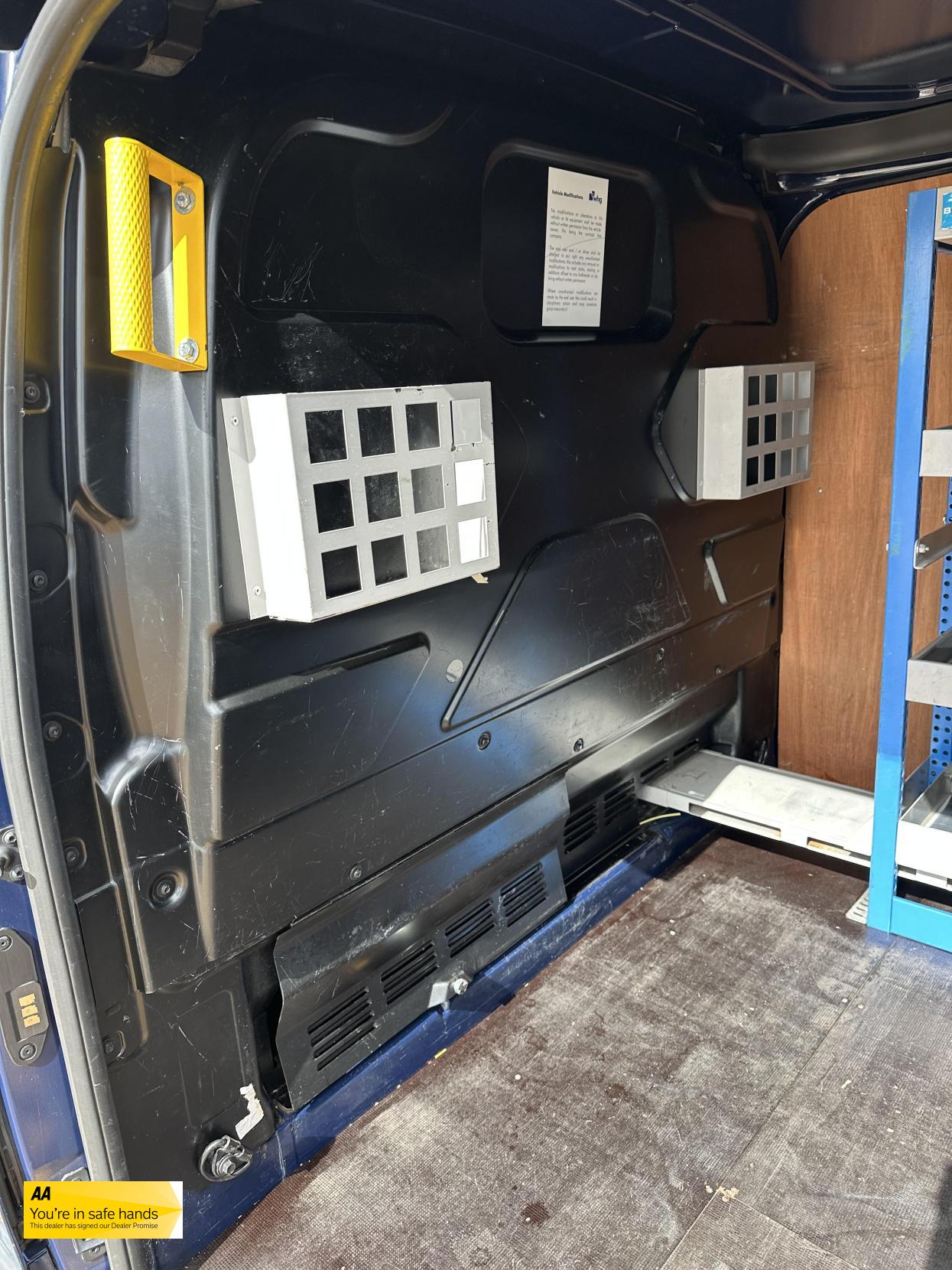 Ford Transit Custom 2.2 TDCi 330 Trend Panel Van 5dr Diesel Manual L2 H1 (197 g/km, 123 bhp)