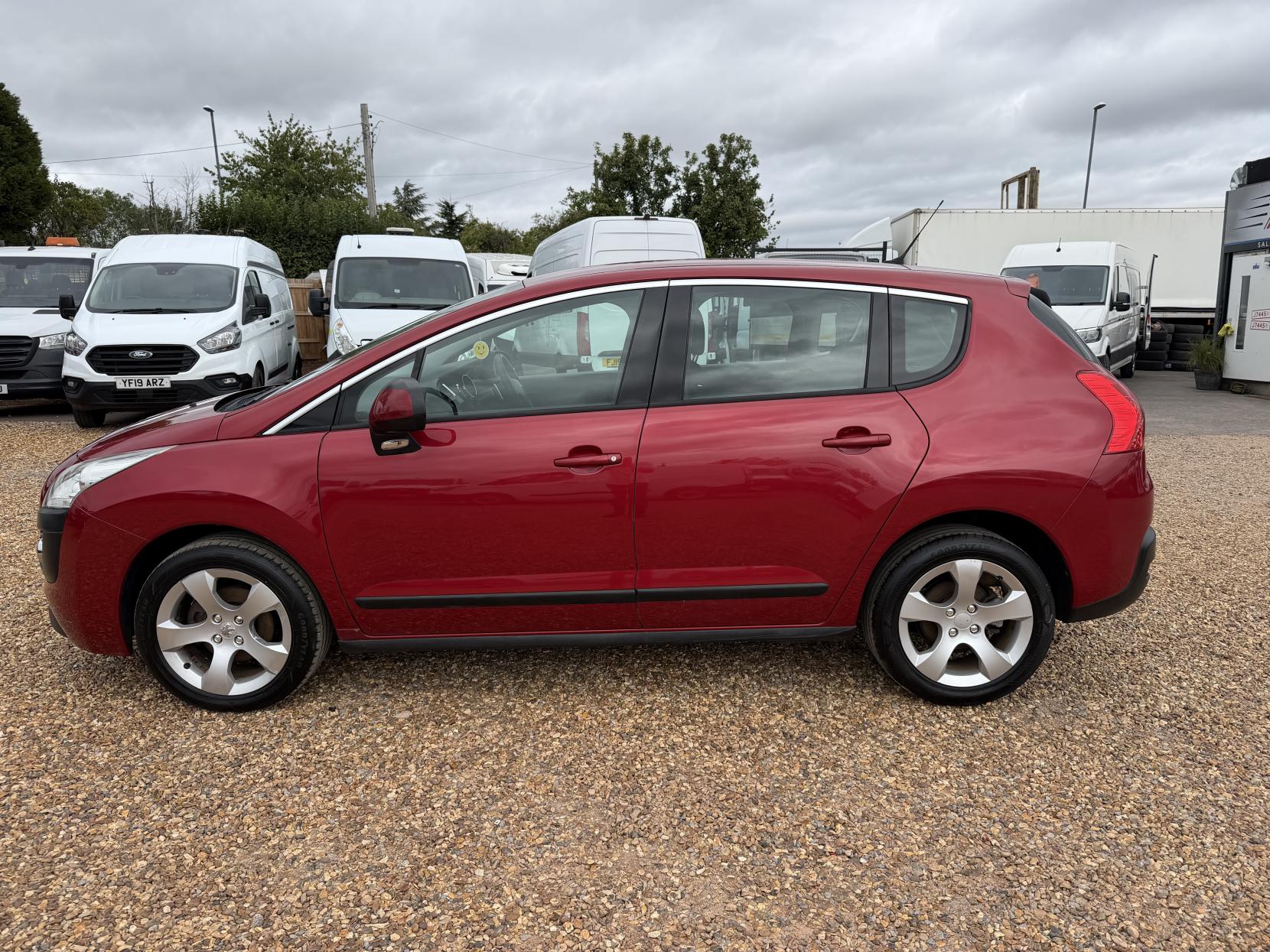 2011 Peugeot 3008 1.6 e-HDi Sport SUV 5dr Diesel EGC Euro 5 (s/s) (112 ps) - Thumbnail 8