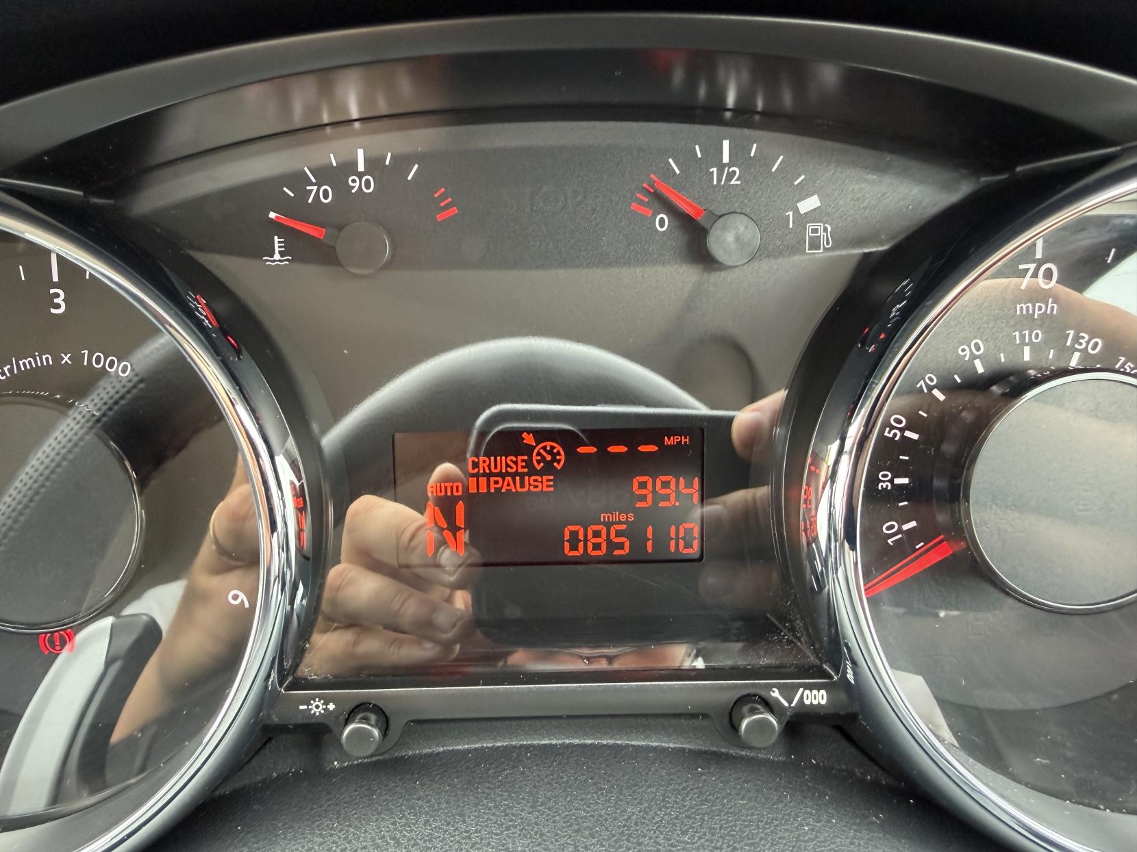 2011 Peugeot 3008 1.6 e-HDi Sport SUV 5dr Diesel EGC Euro 5 (s/s) (112 ps) - Thumbnail 20