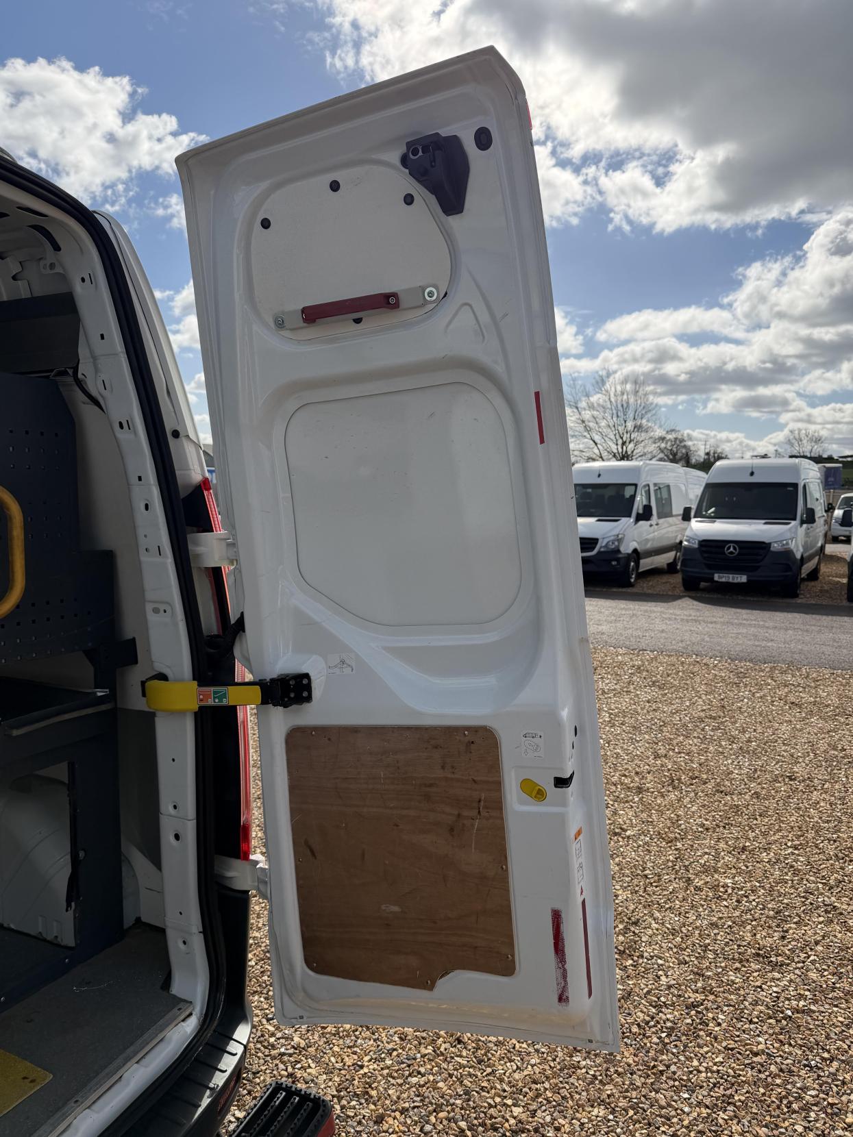 Ford Transit Custom 2.2 TDCi 310 ECOnetic Panel Van 5dr Diesel Manual L2 H1 (162 g/km, 98 bhp)