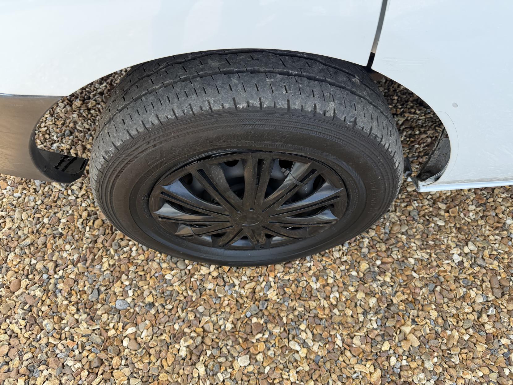 Ford Transit Custom 2.2 TDCi 310 ECOnetic Panel Van 5dr Diesel Manual L2 H1 (162 g/km, 98 bhp)