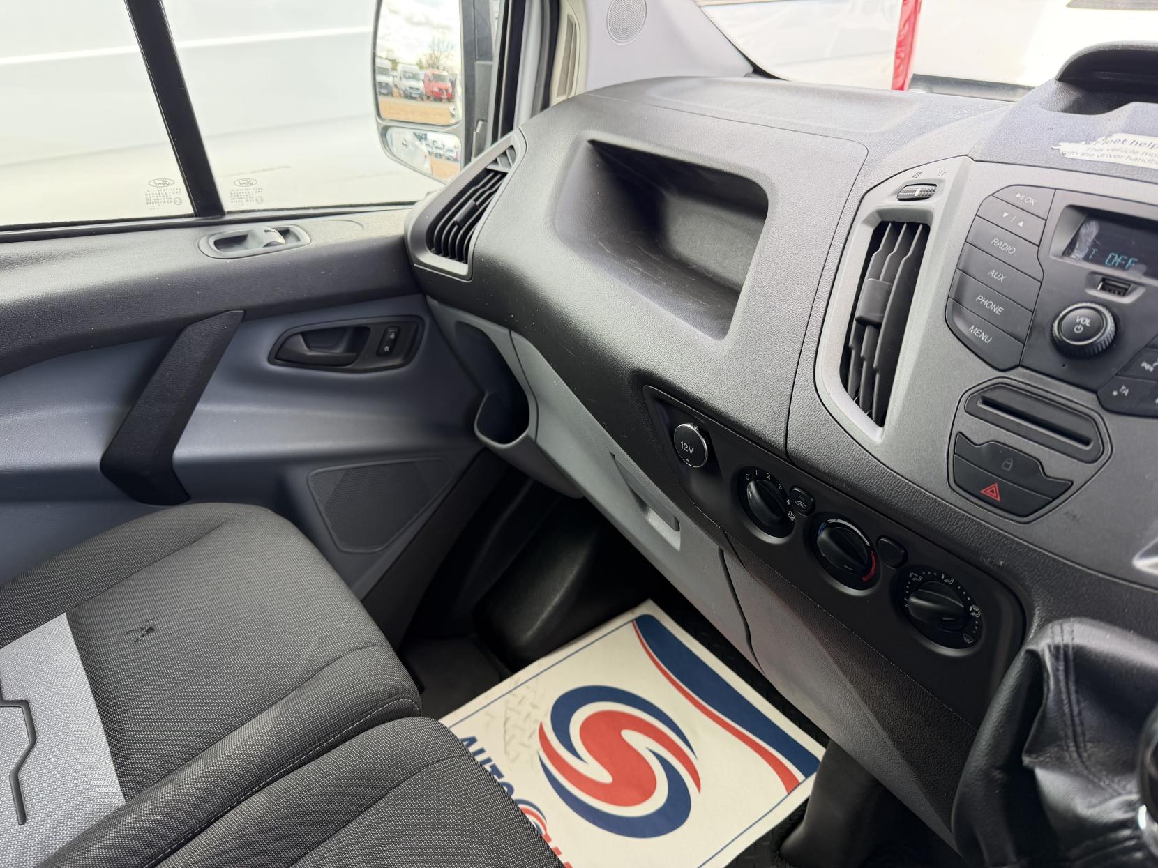 Ford Transit Custom 2.2 TDCi 310 ECOnetic Panel Van 5dr Diesel Manual L2 H1 (162 g/km, 98 bhp)