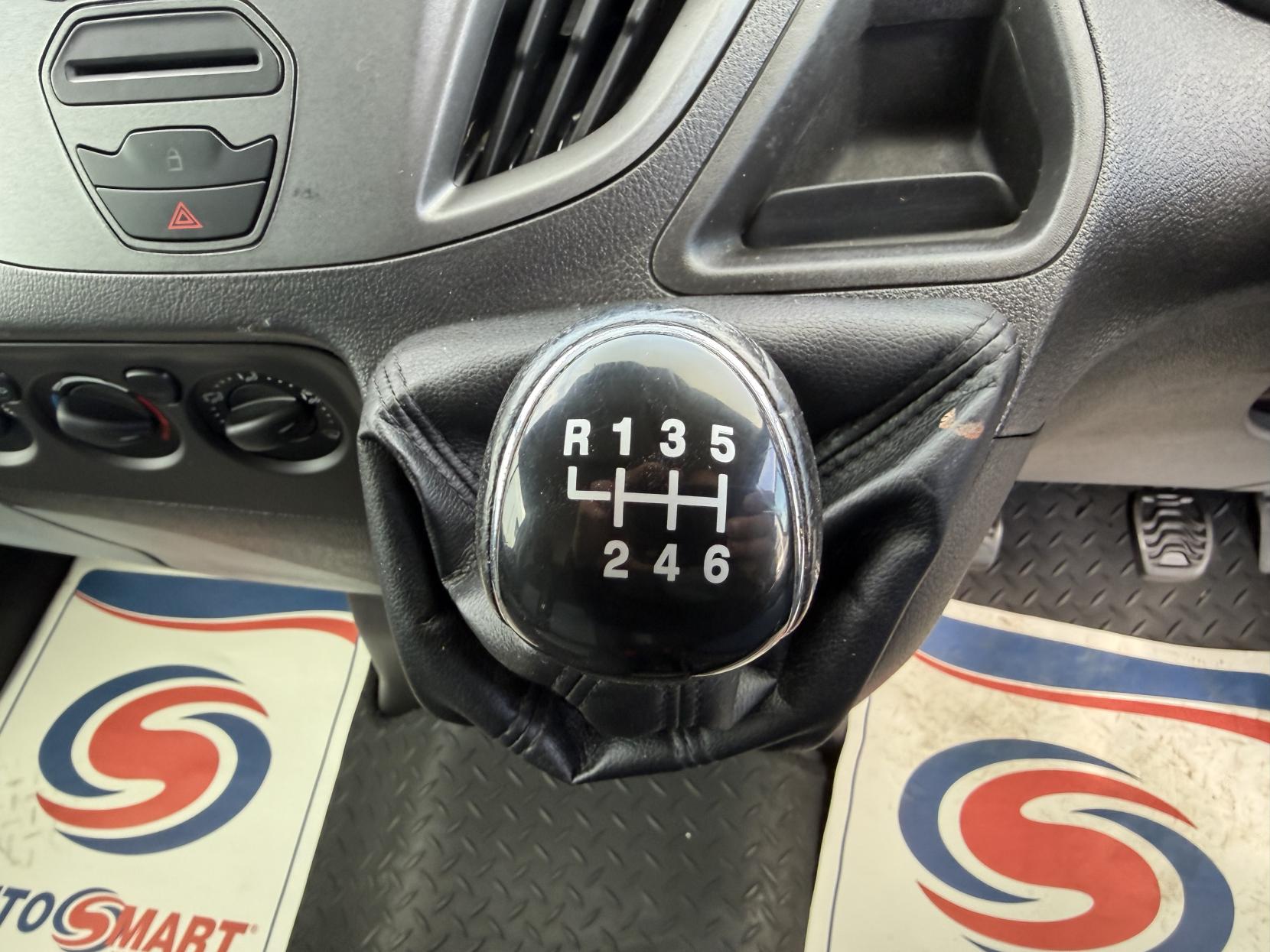 Ford Transit Custom 2.2 TDCi 310 ECOnetic Panel Van 5dr Diesel Manual L2 H1 (162 g/km, 98 bhp)