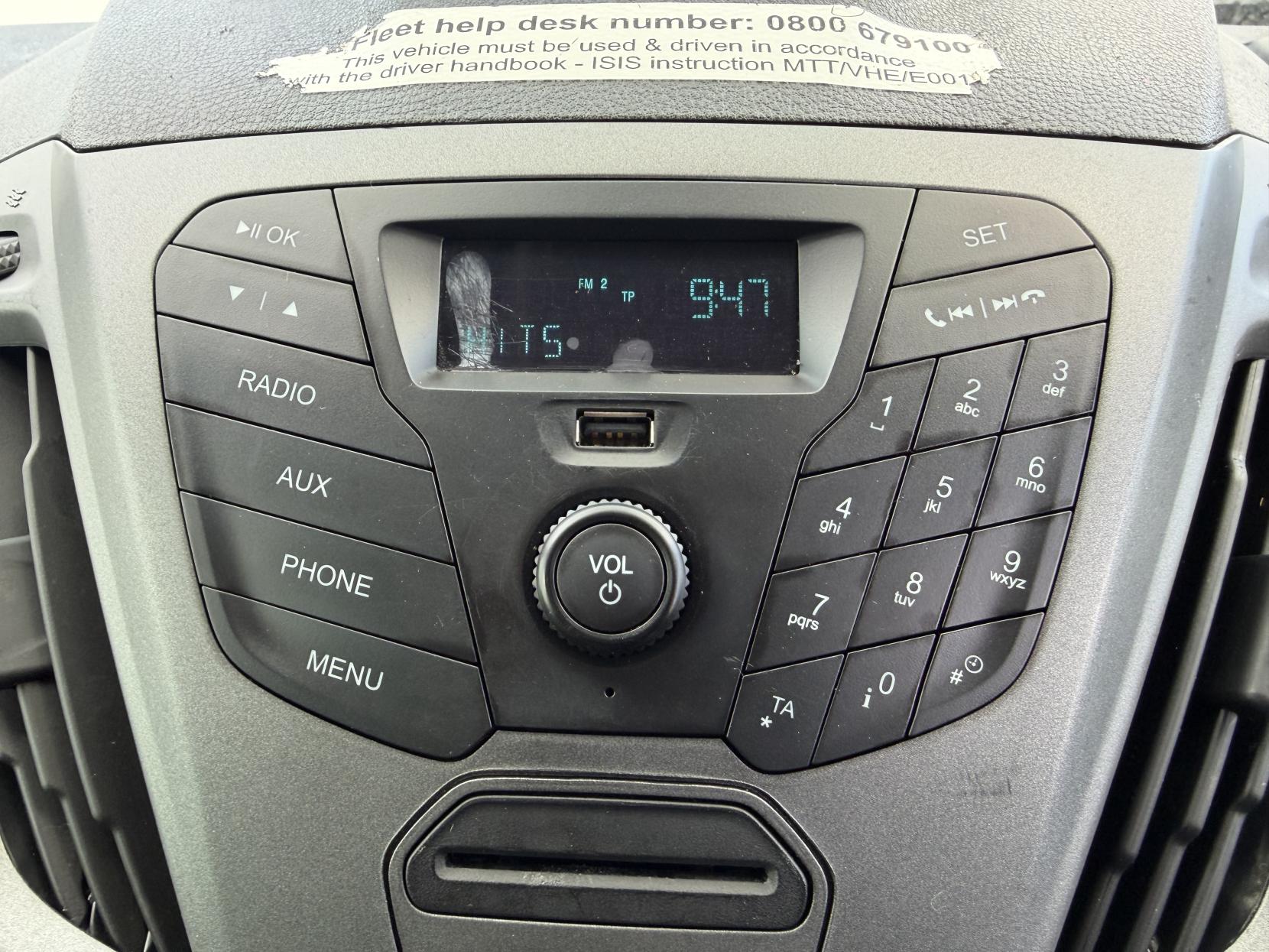 Ford Transit Custom 2.2 TDCi 310 ECOnetic Panel Van 5dr Diesel Manual L2 H1 (162 g/km, 98 bhp)