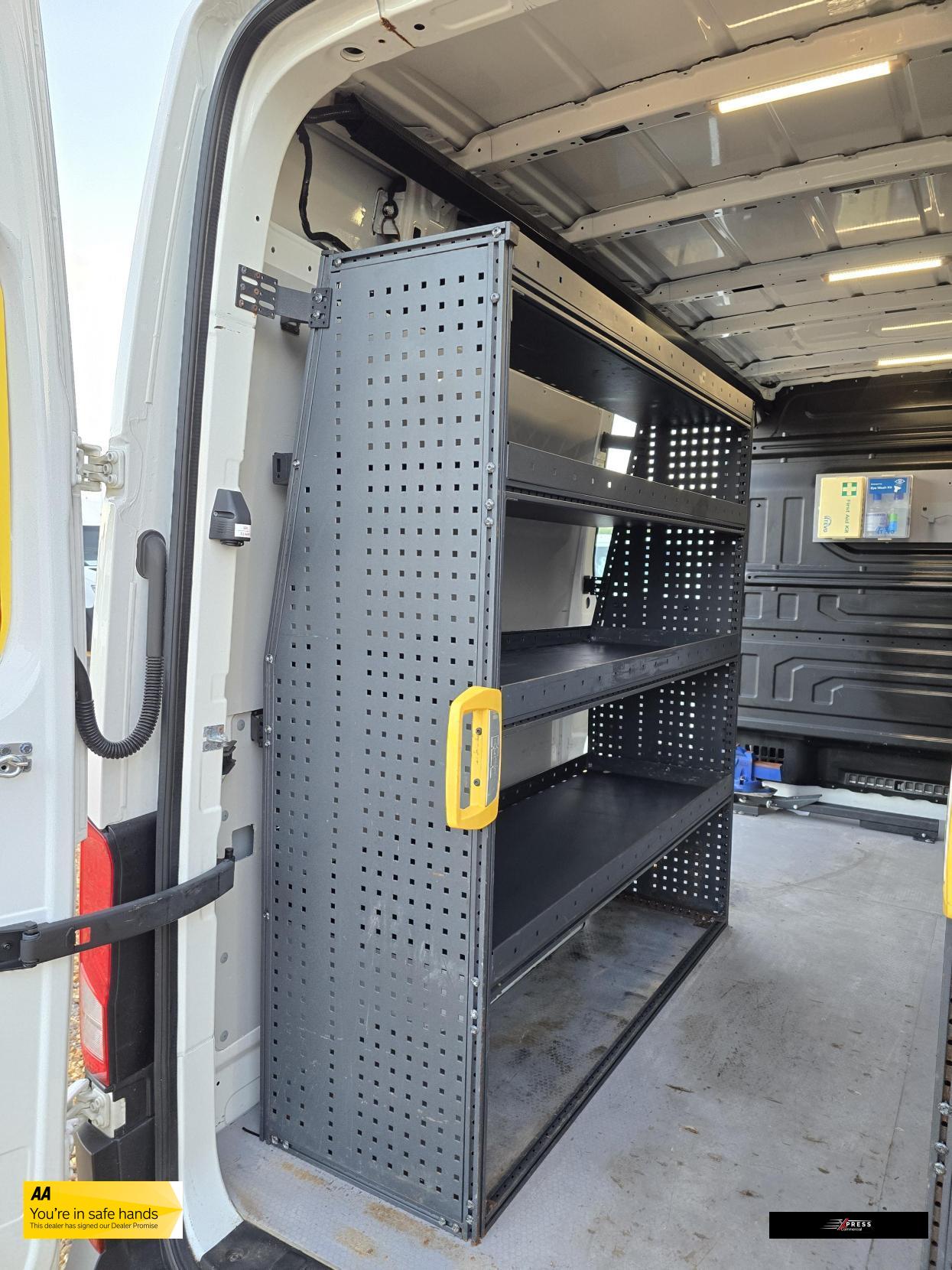 Volkswagen Crafter Crafter 2.0 TDI CR35 BlueMotion Tech Startline Panel Van 5dr Diesel Manual FWD MWB High Roof Euro 6 (s/s) (140 ps)