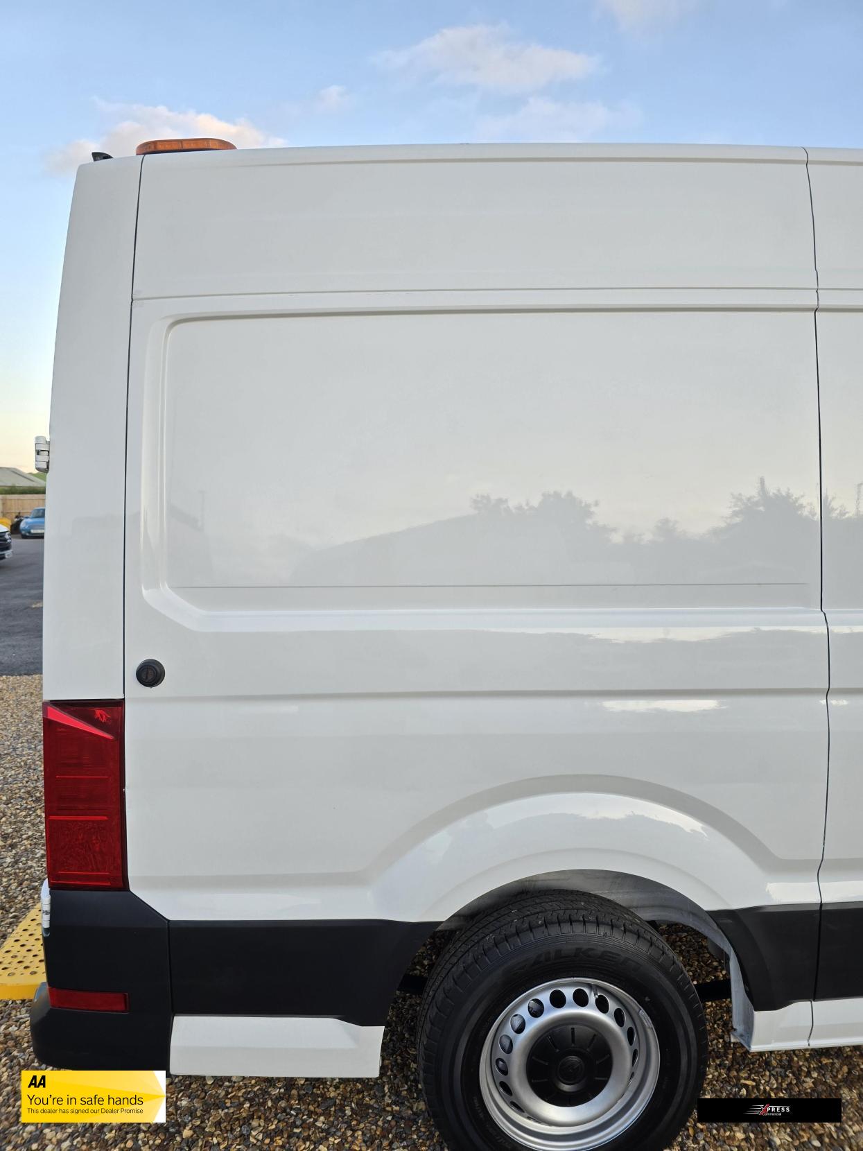 Volkswagen Crafter Crafter 2.0 TDI CR35 BlueMotion Tech Startline Panel Van 5dr Diesel Manual FWD MWB High Roof Euro 6 (s/s) (140 ps)