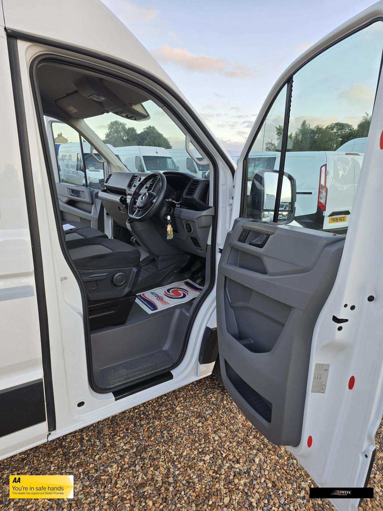 Volkswagen Crafter Crafter 2.0 TDI CR35 BlueMotion Tech Startline Panel Van 5dr Diesel Manual FWD MWB High Roof Euro 6 (s/s) (140 ps)