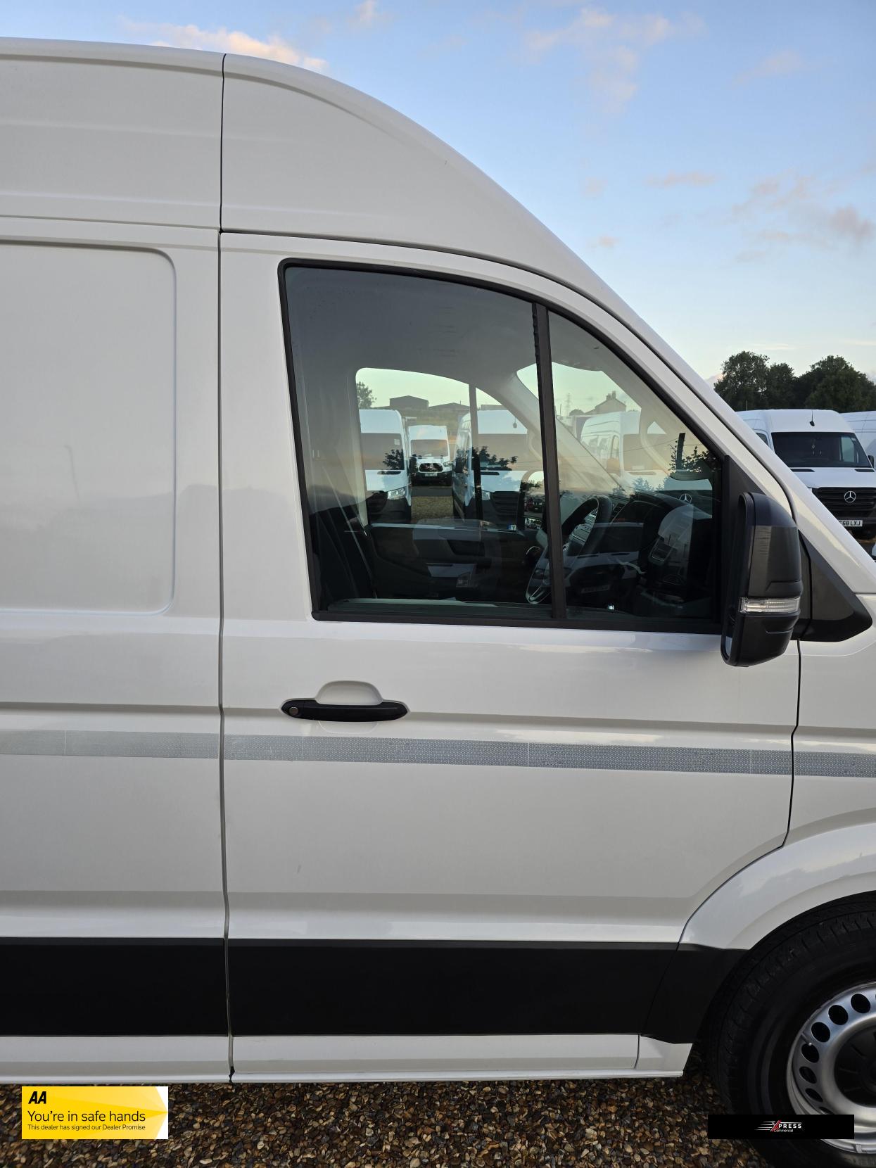 Volkswagen Crafter Crafter 2.0 TDI CR35 BlueMotion Tech Startline Panel Van 5dr Diesel Manual FWD MWB High Roof Euro 6 (s/s) (140 ps)