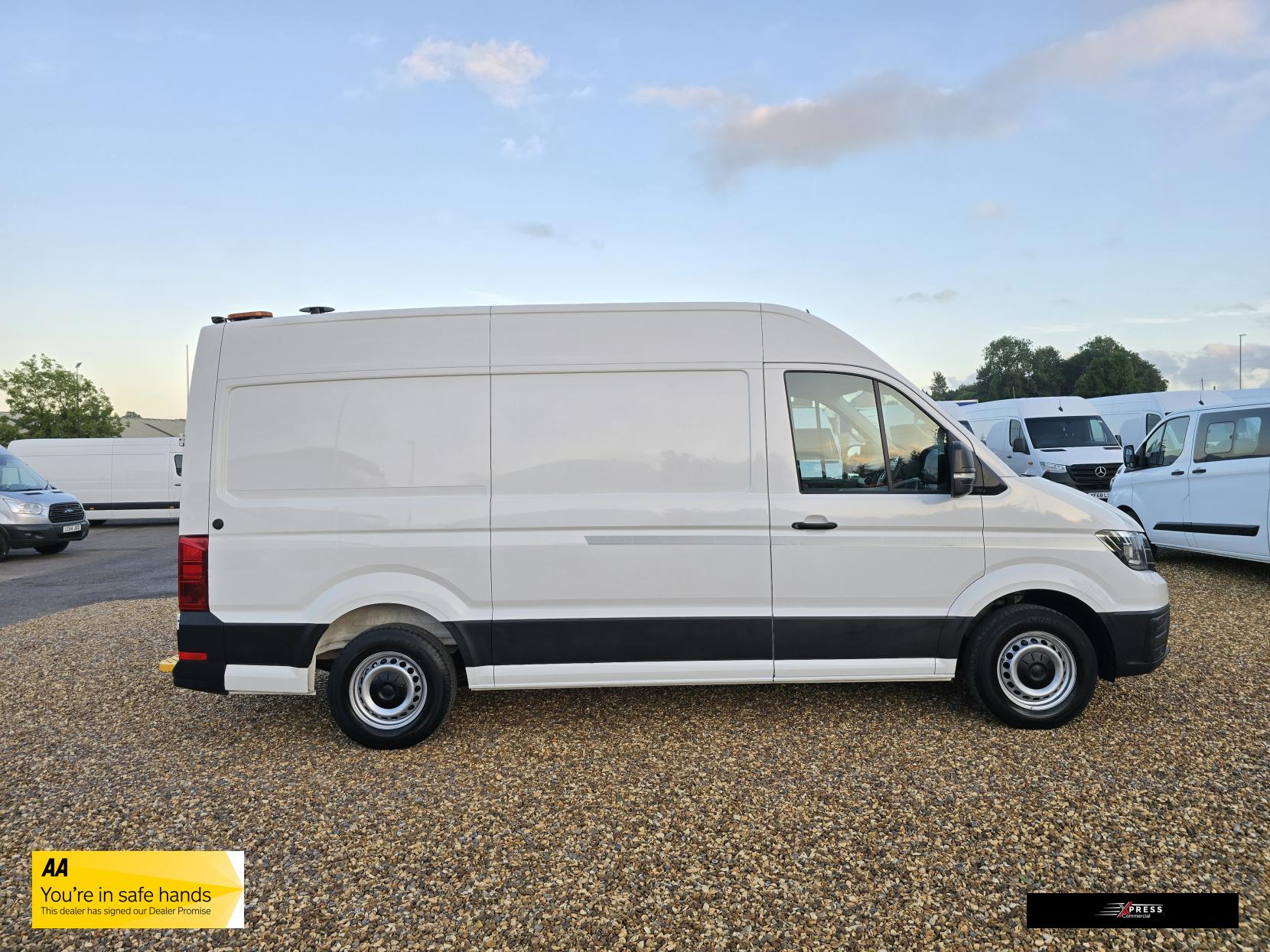 Volkswagen Crafter Crafter 2.0 TDI CR35 BlueMotion Tech Startline Panel Van 5dr Diesel Manual FWD MWB High Roof Euro 6 (s/s) (140 ps)