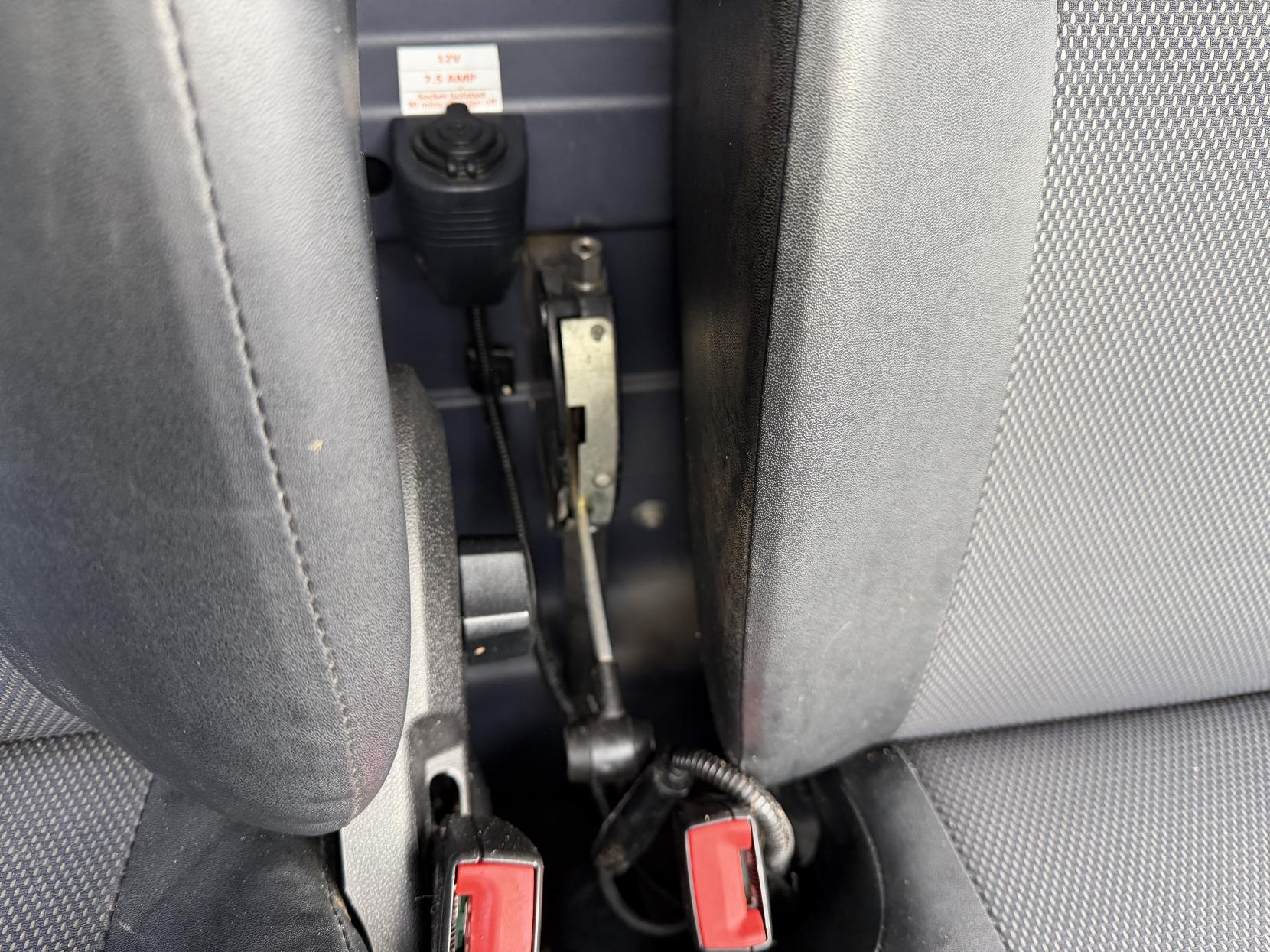 Mercedes-Benz Sprinter 2.1 313 CDi BlueEFFICIENCY Panel Van 4dr Diesel Manual RWD L1 H3 (211 g/km, 129 bhp)