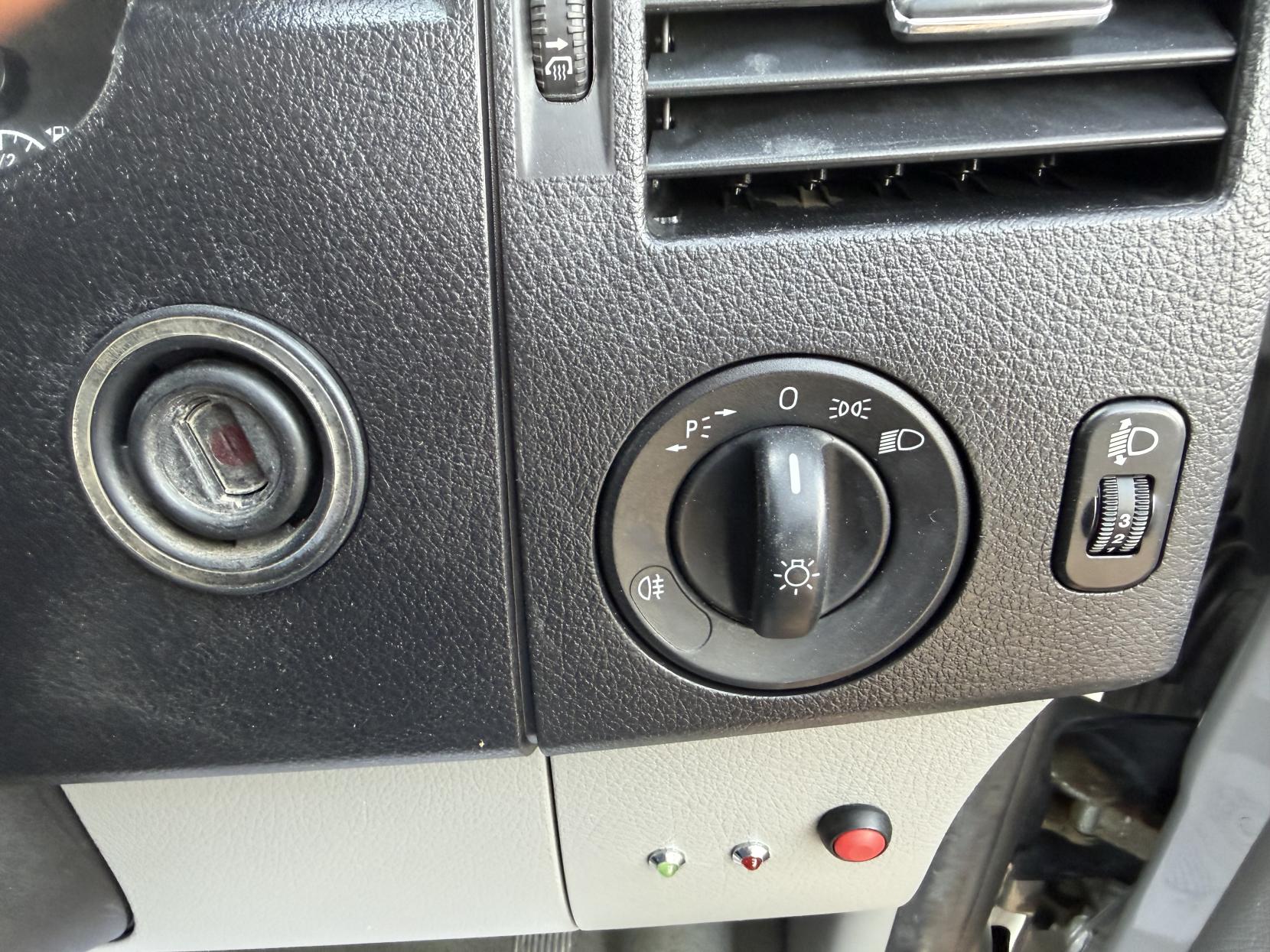 Mercedes-Benz Sprinter 2.1 313 CDi BlueEFFICIENCY Panel Van 4dr Diesel Manual RWD L1 H3 (211 g/km, 129 bhp)