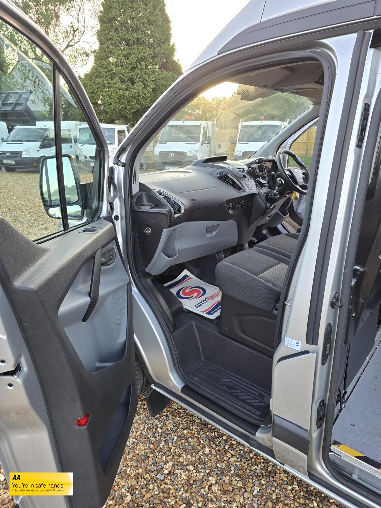 Ford Transit Custom 2.2 TDCi 310 ECOnetic Panel Van 5dr Diesel Manual L1 H1 (162 g/km, 98 bhp)