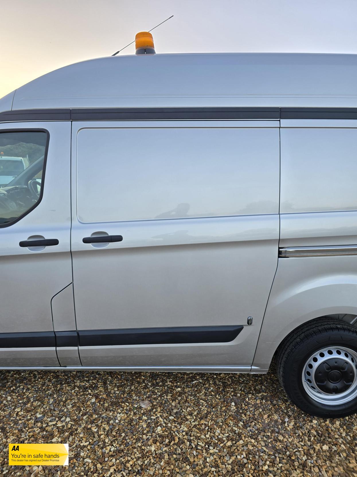 Ford Transit Custom 2.2 TDCi 310 ECOnetic Panel Van 5dr Diesel Manual L1 H1 (162 g/km, 98 bhp)