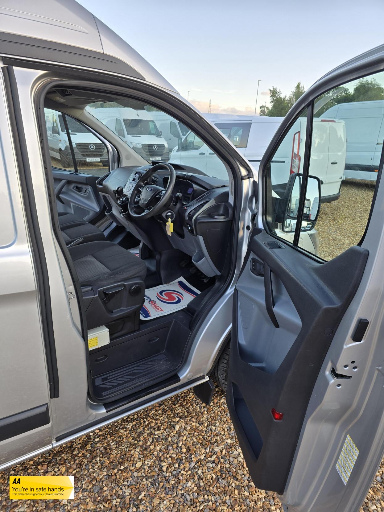 Ford Transit Custom 2.2 TDCi 310 ECOnetic Panel Van 5dr Diesel Manual L1 H1 (162 g/km, 98 bhp)