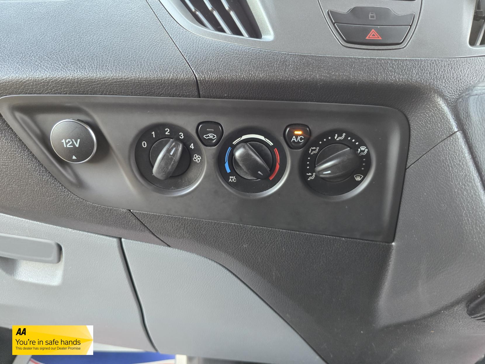 Ford Transit Custom 2.2 TDCi 310 ECOnetic Panel Van 5dr Diesel Manual L1 H1 (162 g/km, 98 bhp)