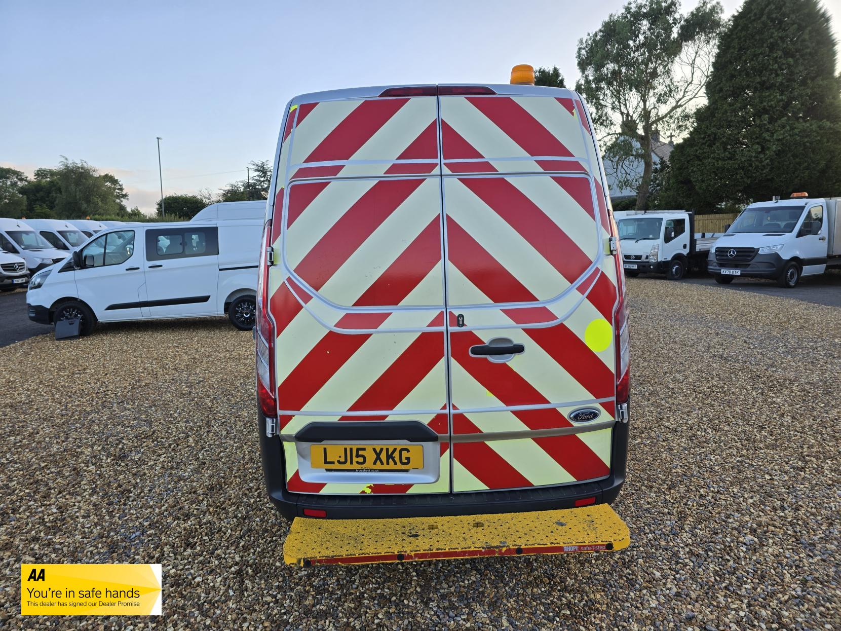 Ford Transit Custom 2.2 TDCi 310 ECOnetic Panel Van 5dr Diesel Manual L1 H1 (162 g/km, 98 bhp)
