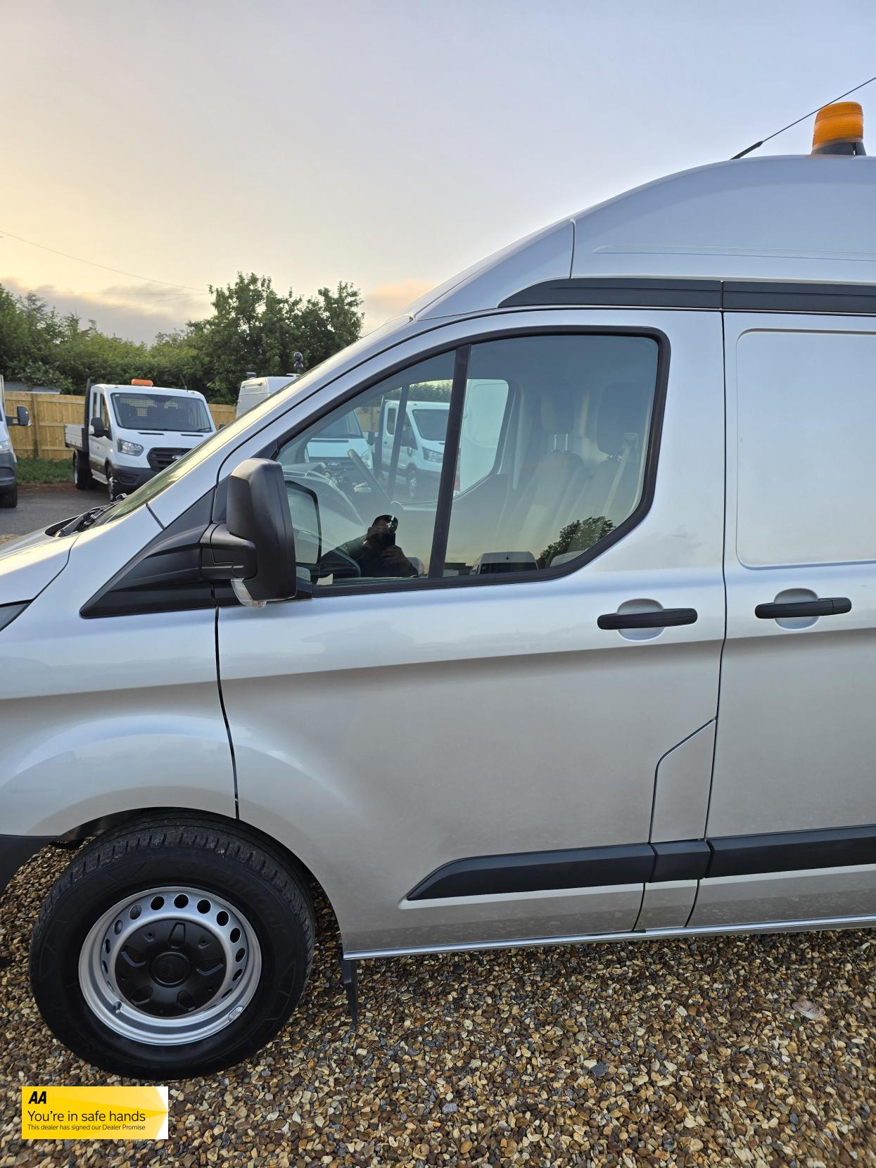 Ford Transit Custom 2.2 TDCi 310 ECOnetic Panel Van 5dr Diesel Manual L1 H1 (162 g/km, 98 bhp)