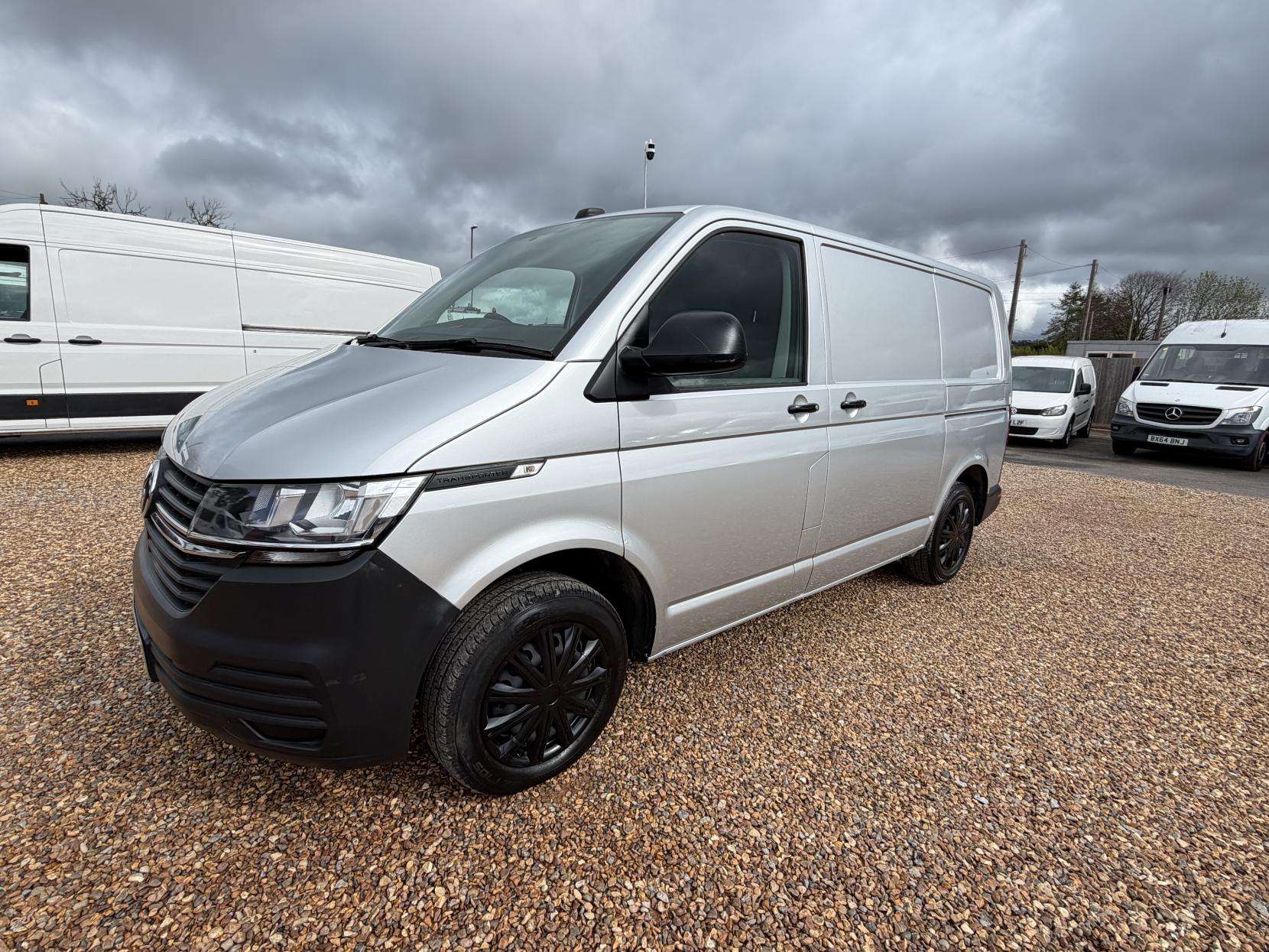Volkswagen Transporter 2.0 TDI T28 Startline Panel Van 5dr Diesel Manual FWD SWB Euro 6 (s/s) (110 ps)