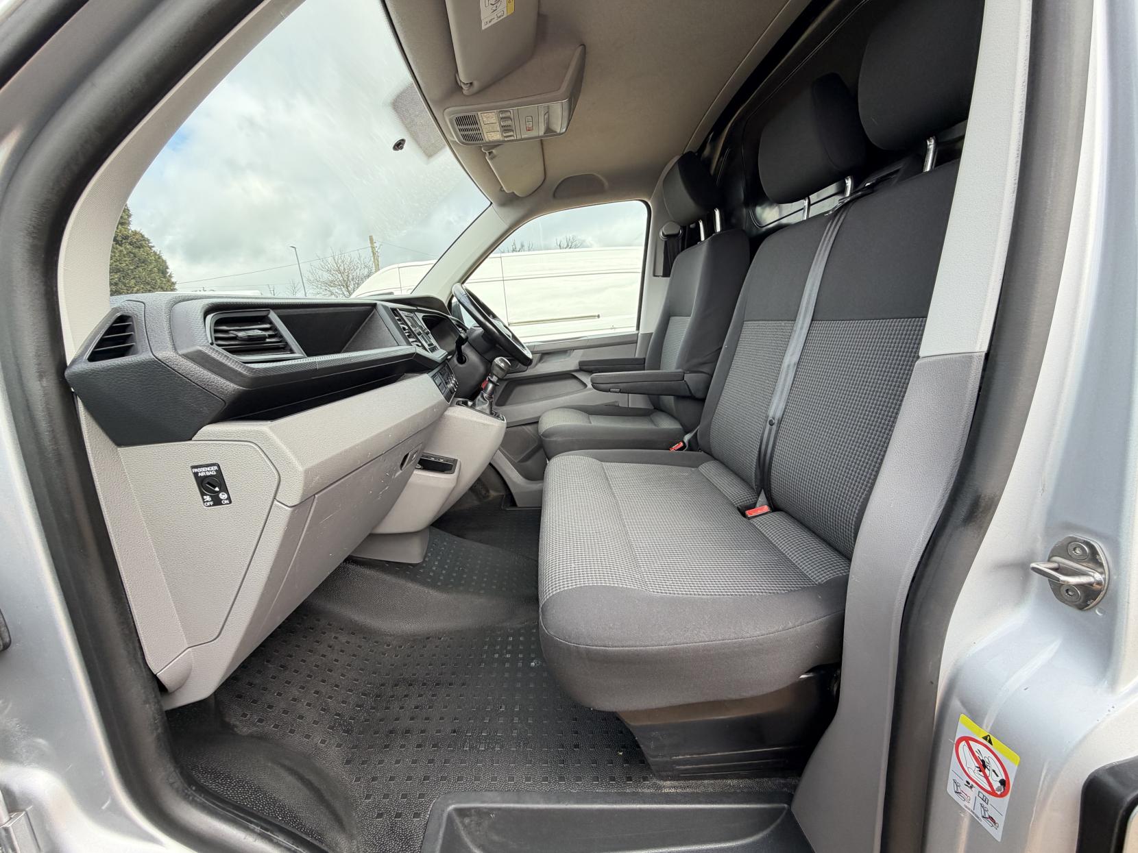 Volkswagen Transporter 2.0 TDI T28 Startline Panel Van 5dr Diesel Manual FWD SWB Euro 6 (s/s) (110 ps)