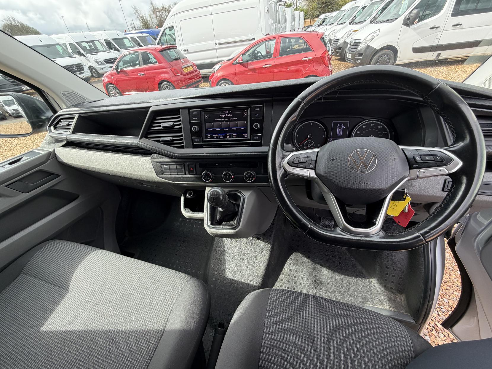 Volkswagen Transporter 2.0 TDI T28 Startline Panel Van 5dr Diesel Manual FWD SWB Euro 6 (s/s) (110 ps)