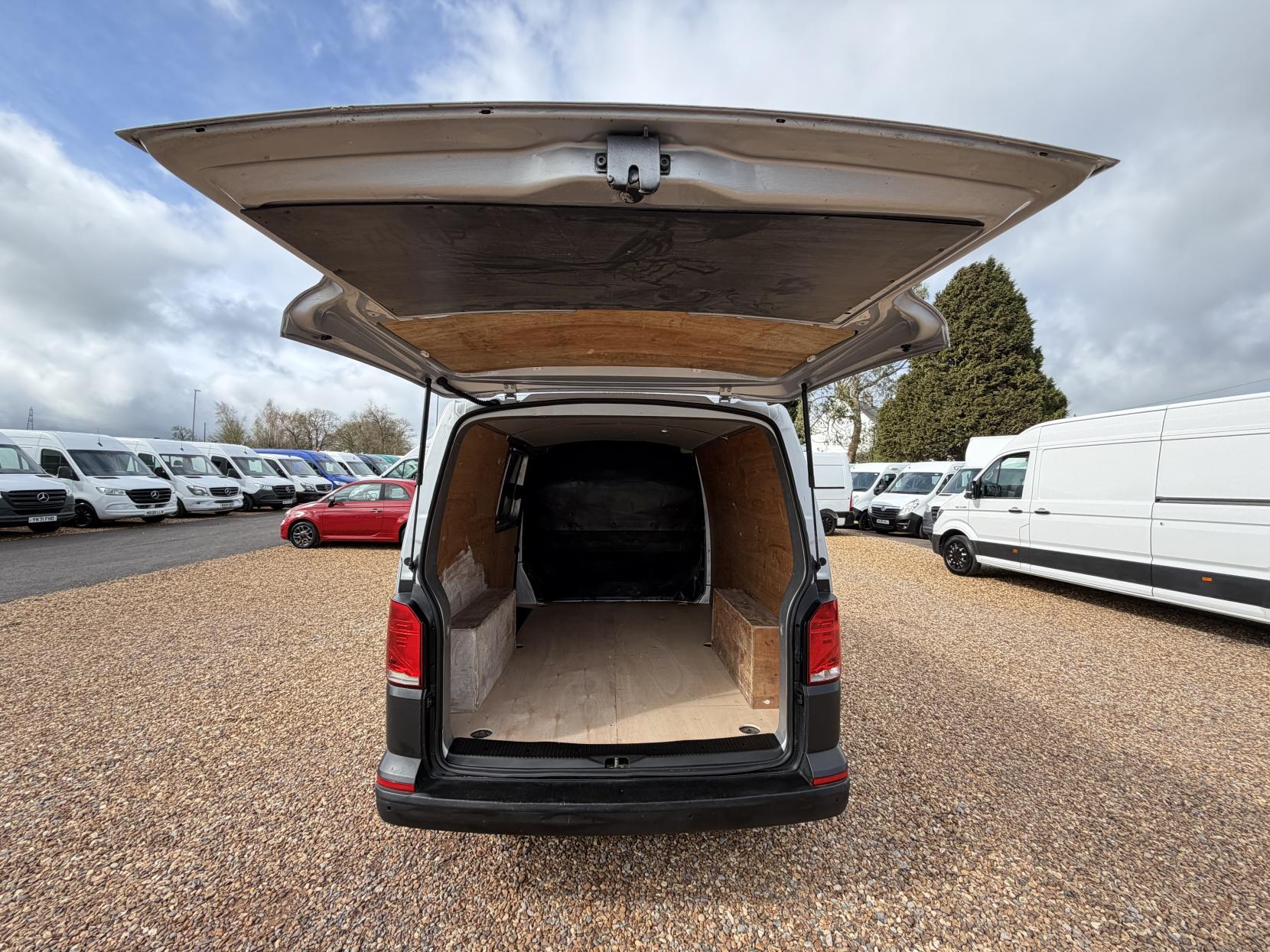 Volkswagen Transporter 2.0 TDI T28 Startline Panel Van 5dr Diesel Manual FWD SWB Euro 6 (s/s) (110 ps)