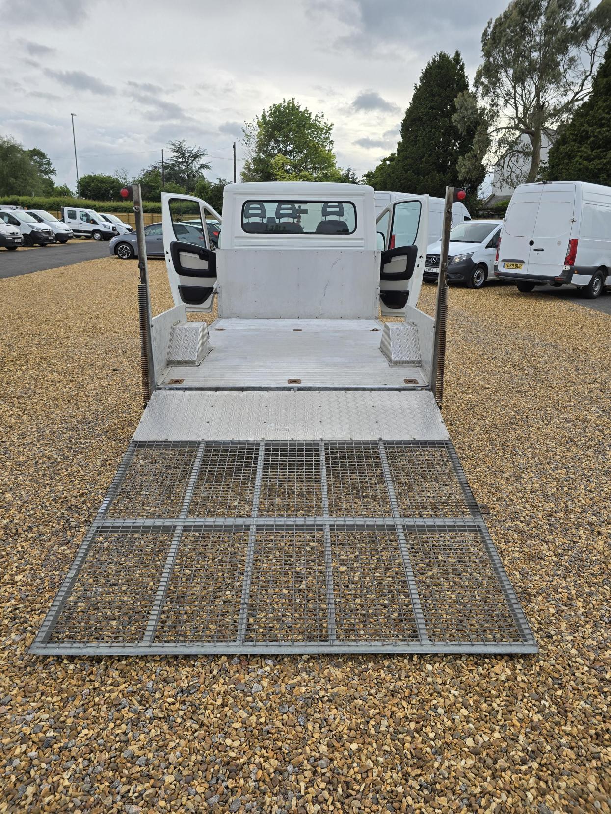 Fiat Ducato 2.3 JTD 33 MultiJet Chassis Cab 2dr Diesel Manual L1 H1 B2B (130 bhp)