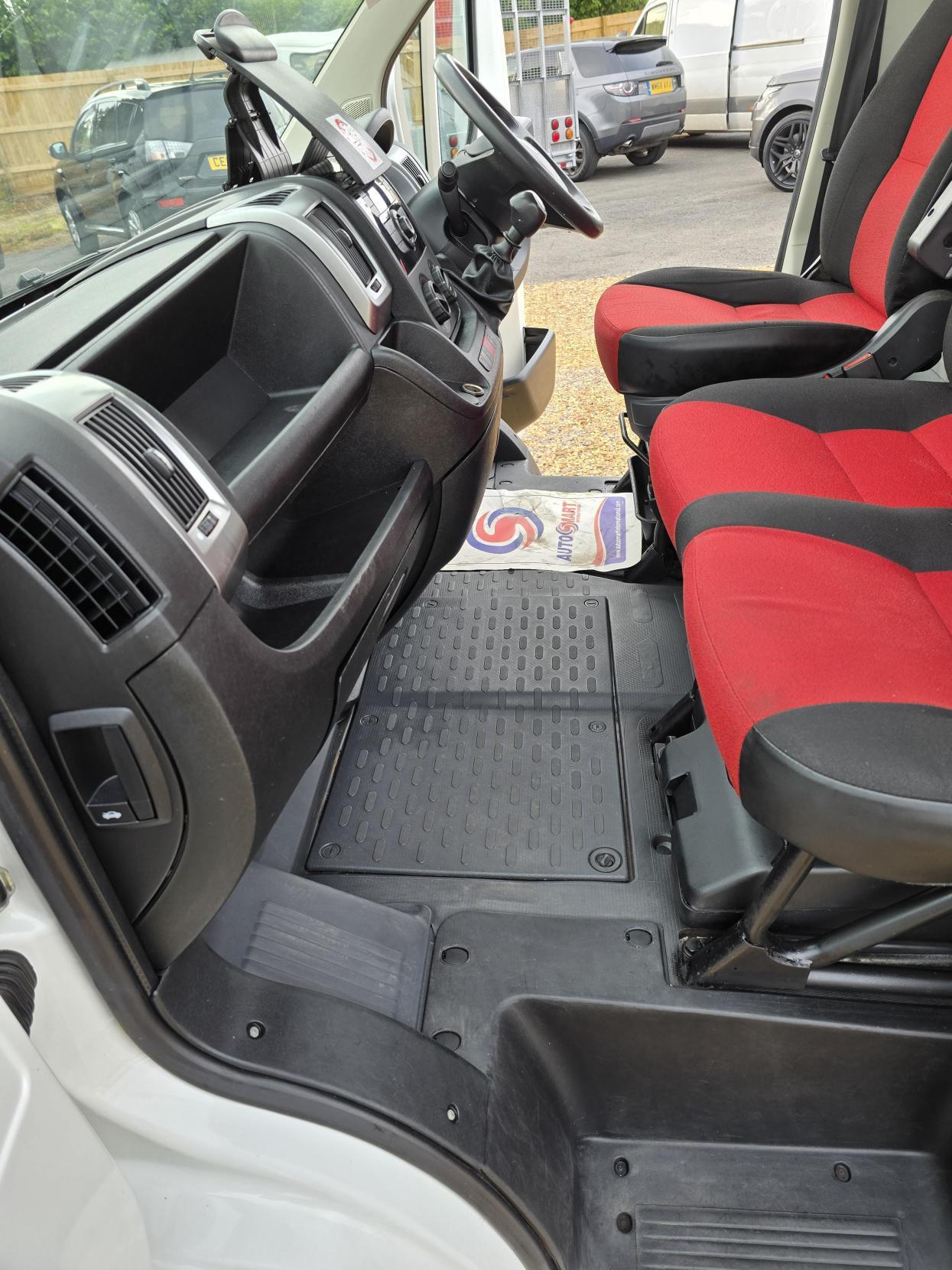 Fiat Ducato 2.3 JTD 33 MultiJet Chassis Cab 2dr Diesel Manual L1 H1 B2B (130 bhp)