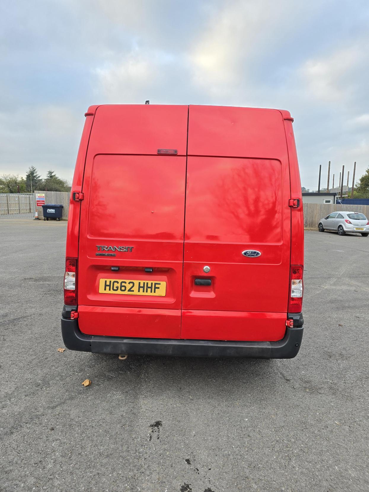 Ford Transit 2.2 TDCi 300 Panel Van 3dr Diesel Manual FWD L3 H2 (198 g/km, 98 bhp)